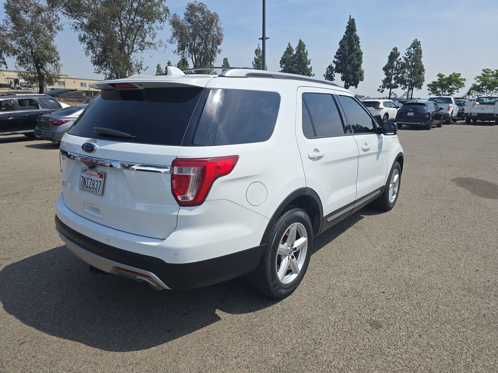FORD EXPLORER - 5