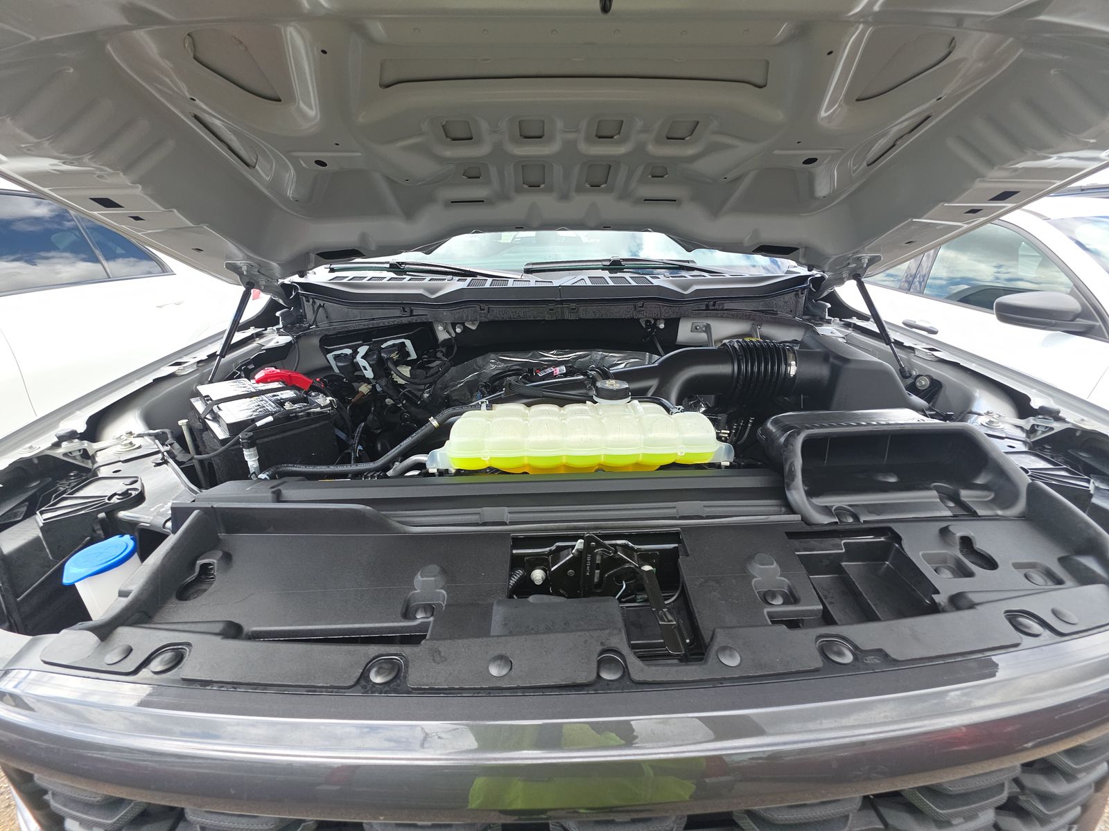 2025 Ford F-150 STX FWD