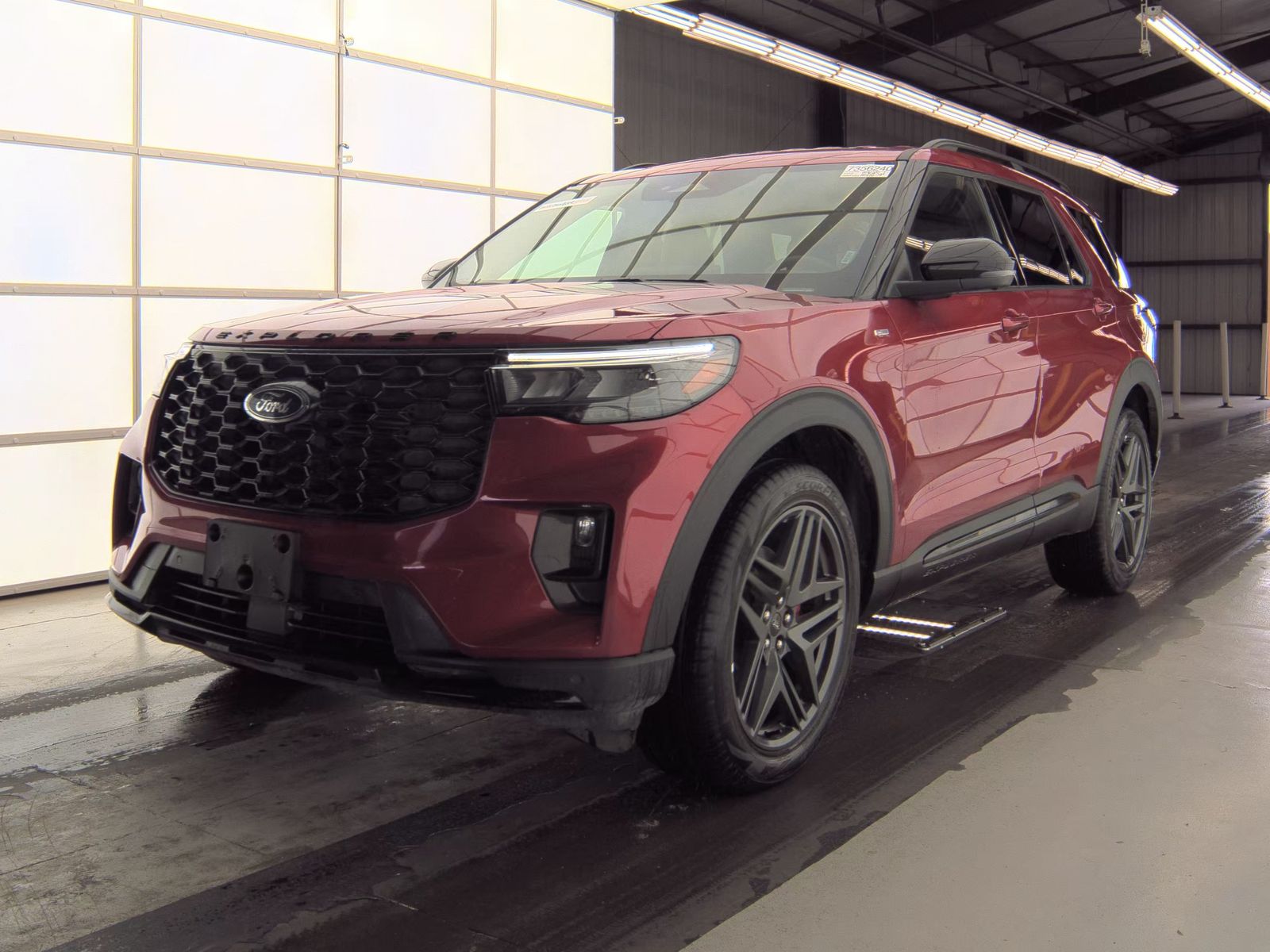 2025 Ford Explorer ST-Line AWD