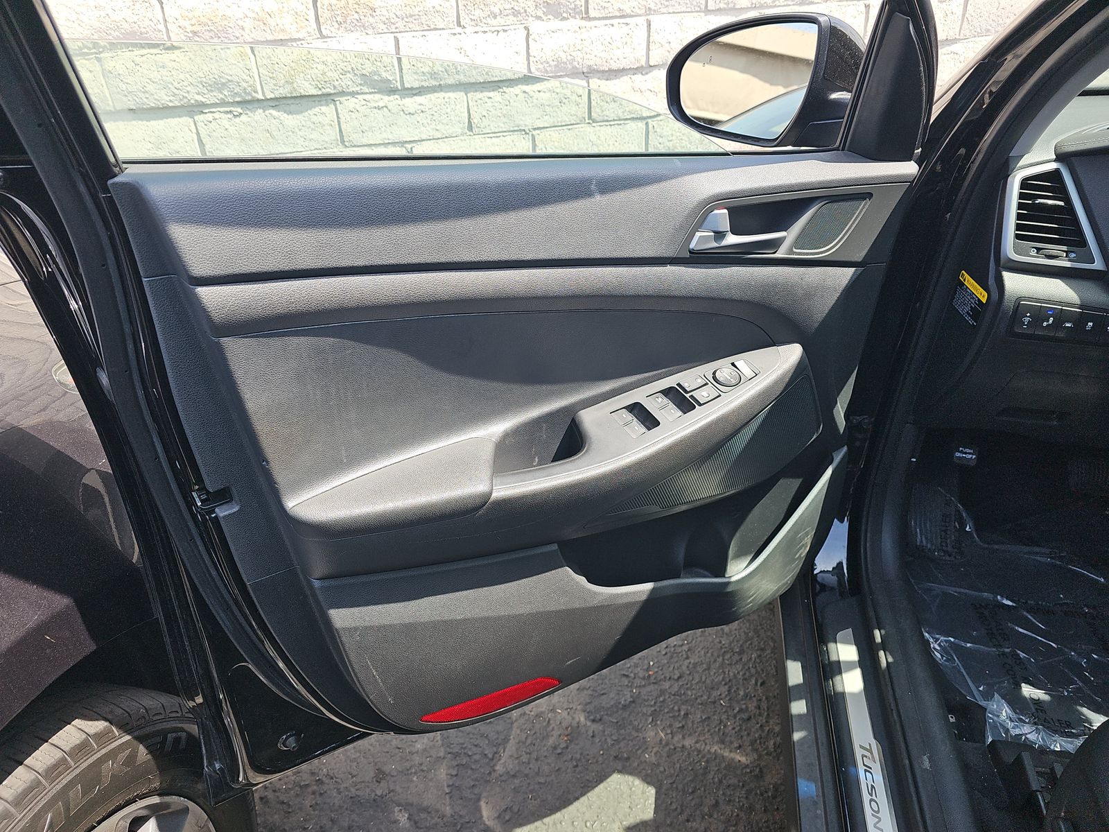 HYUNDAI LIMITED - 10