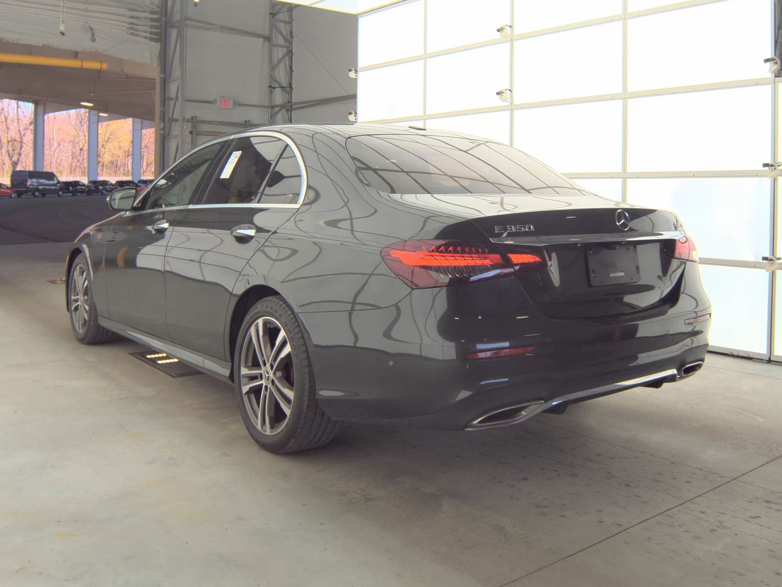 MERCEDES-BENZ E-CLASS - 9