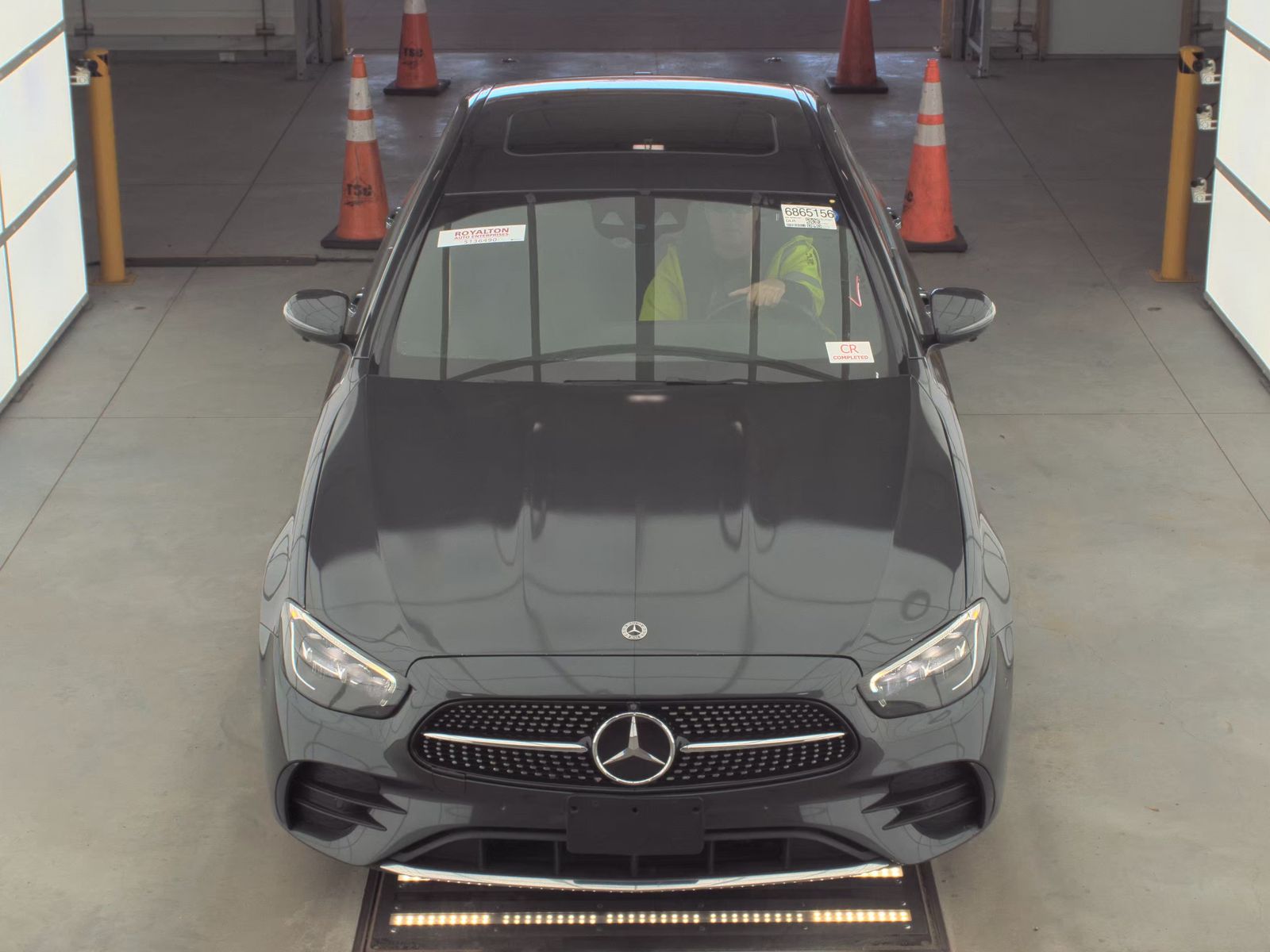 MERCEDES-BENZ E-CLASS - 3