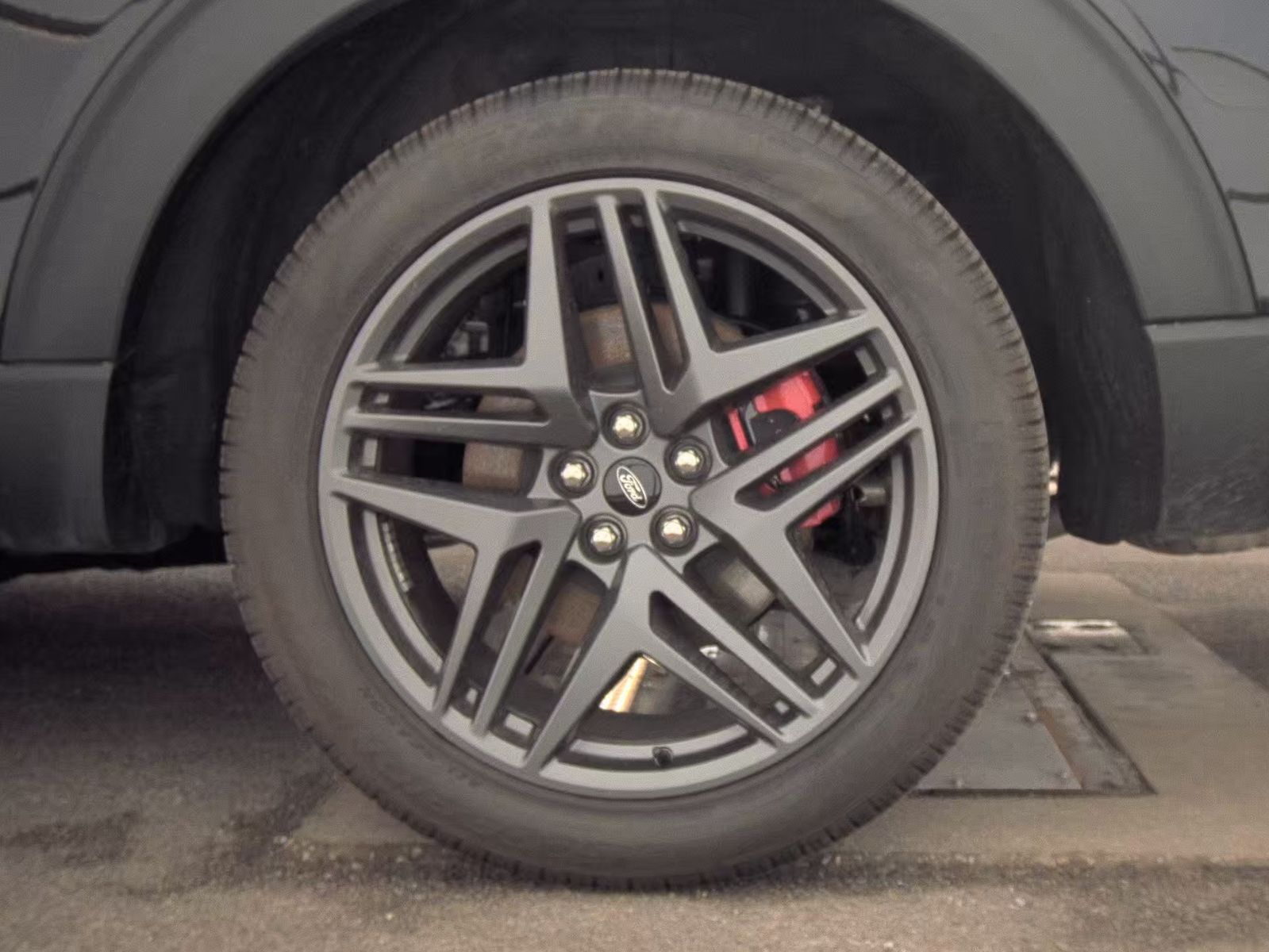 2025 Ford Explorer ST-Line AWD