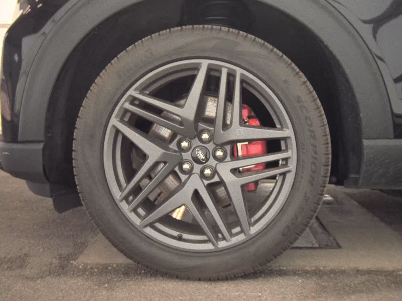 2025 Ford Explorer ST-Line AWD