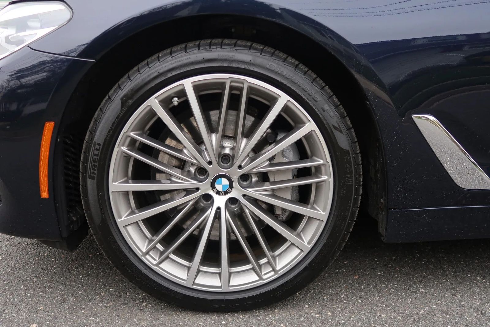 2019 BMW 5 Series 530i xDrive AWD