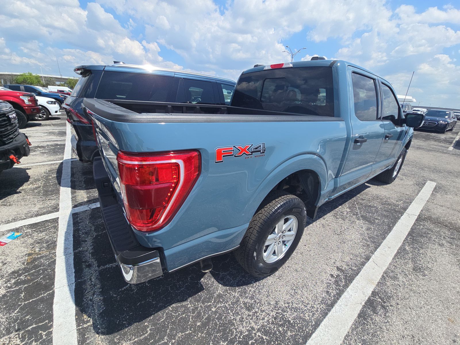 2023 Ford F-150 XLT AWD