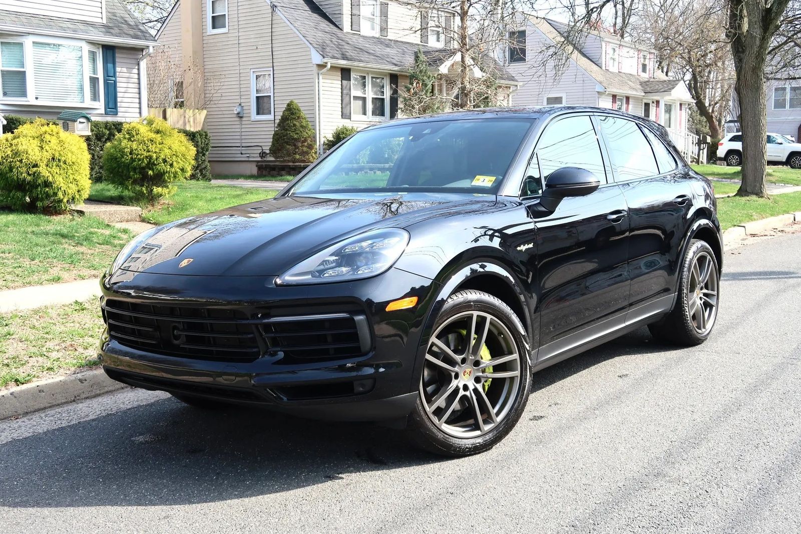 PORSCHE CAYENNE - 1