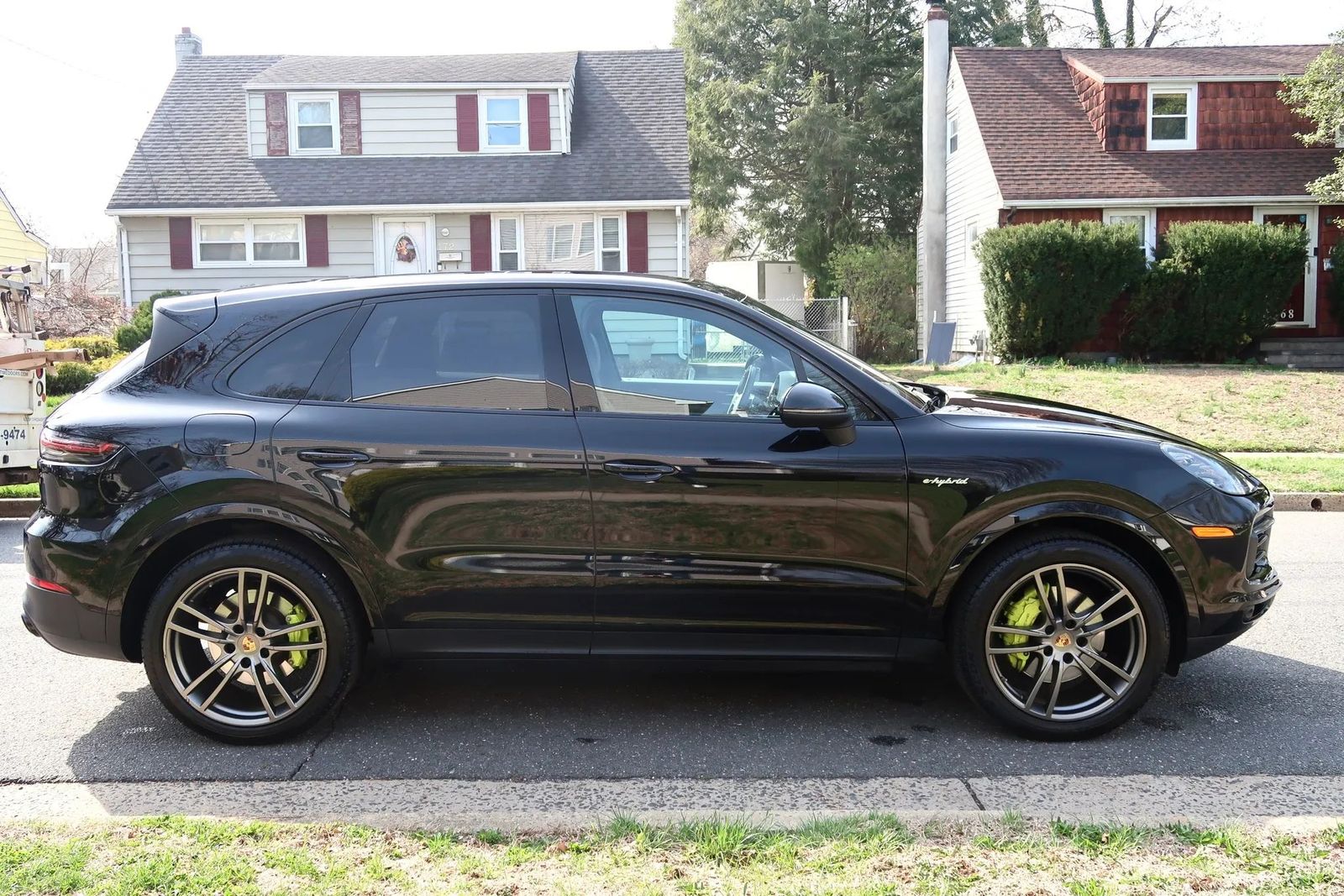 PORSCHE CAYENNE - 9