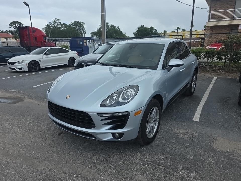 2017 Porsche Macan Base AWD