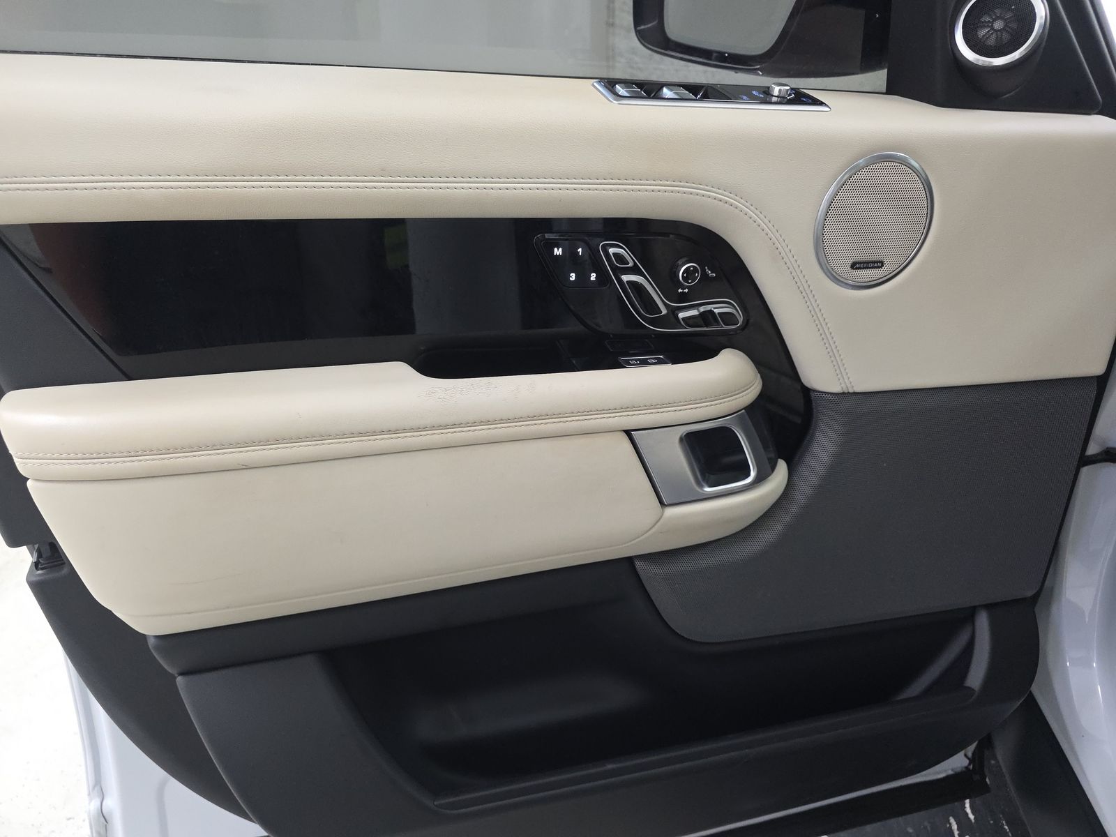 LAND ROVER RANGE ROVER - 10