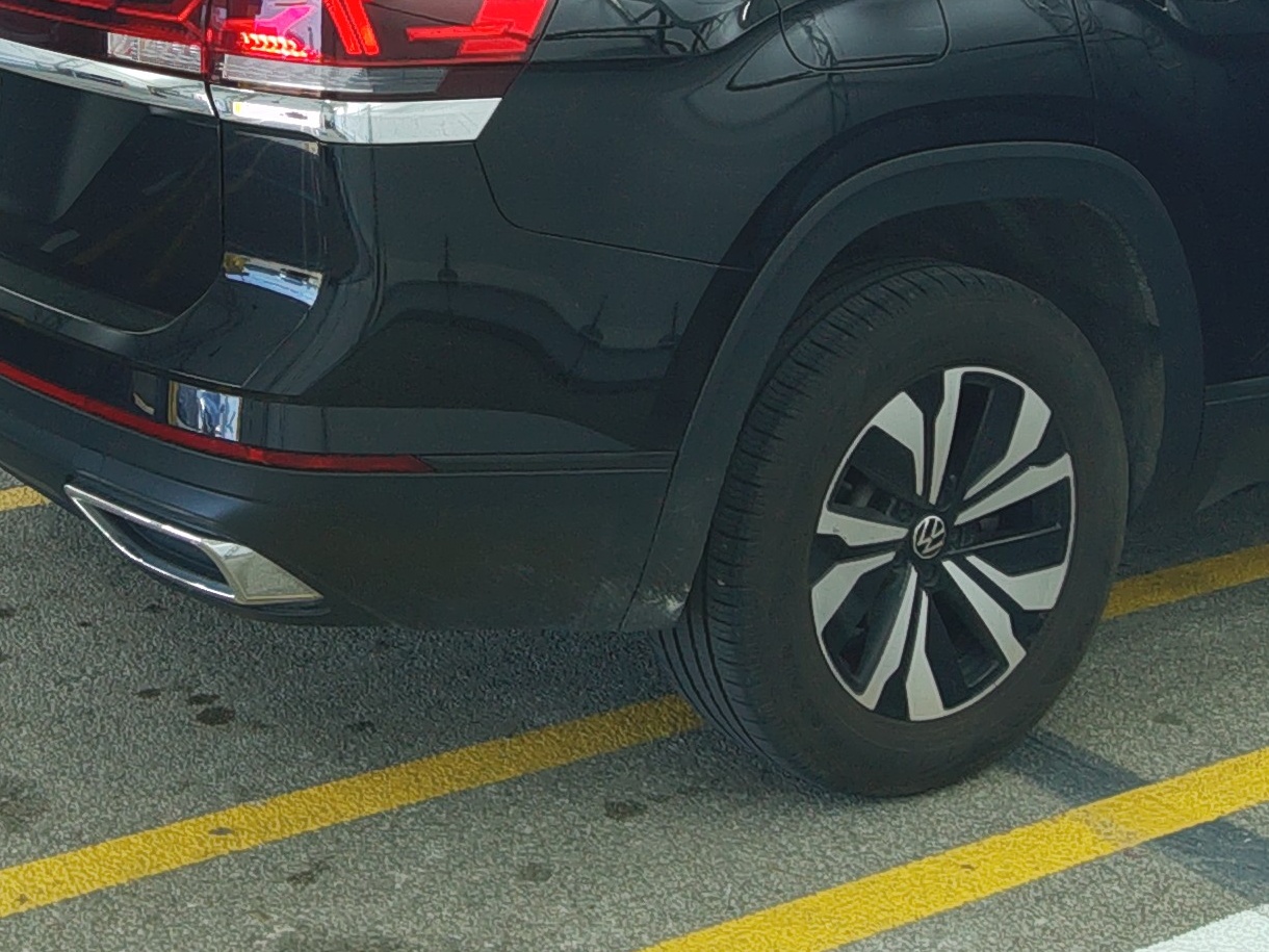 2024 Volkswagen Atlas 2.0T SE FWD