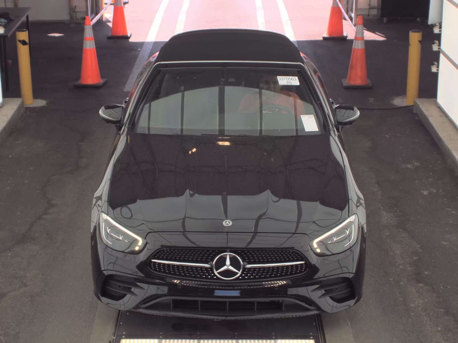 MERCEDES-BENZ E-CLASS - 3