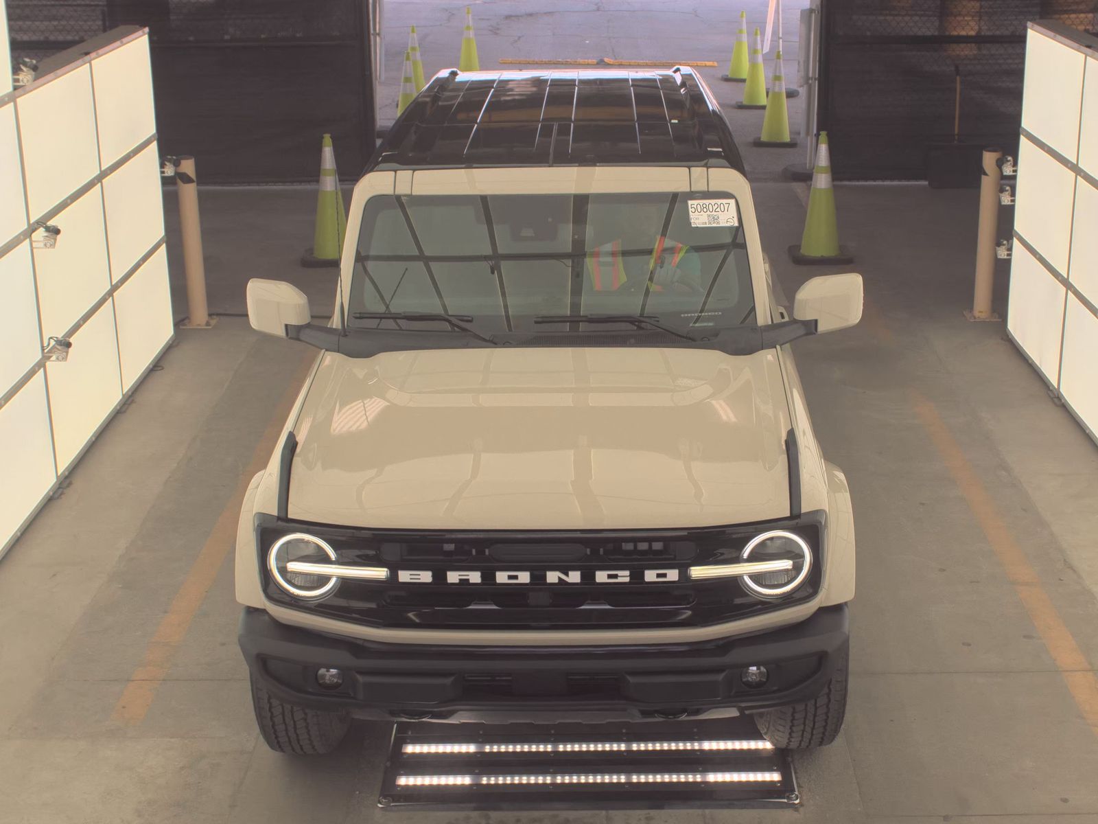 FORD BRONCO - 3
