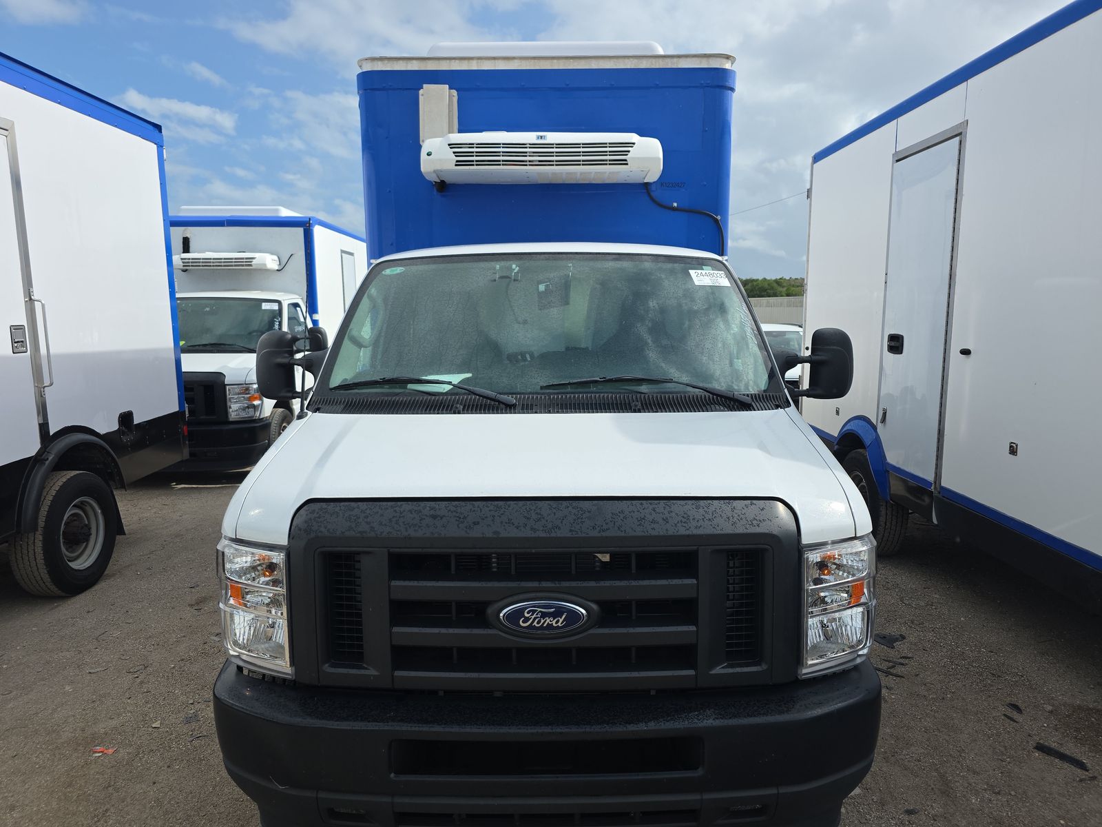 FORD E-350 - 3