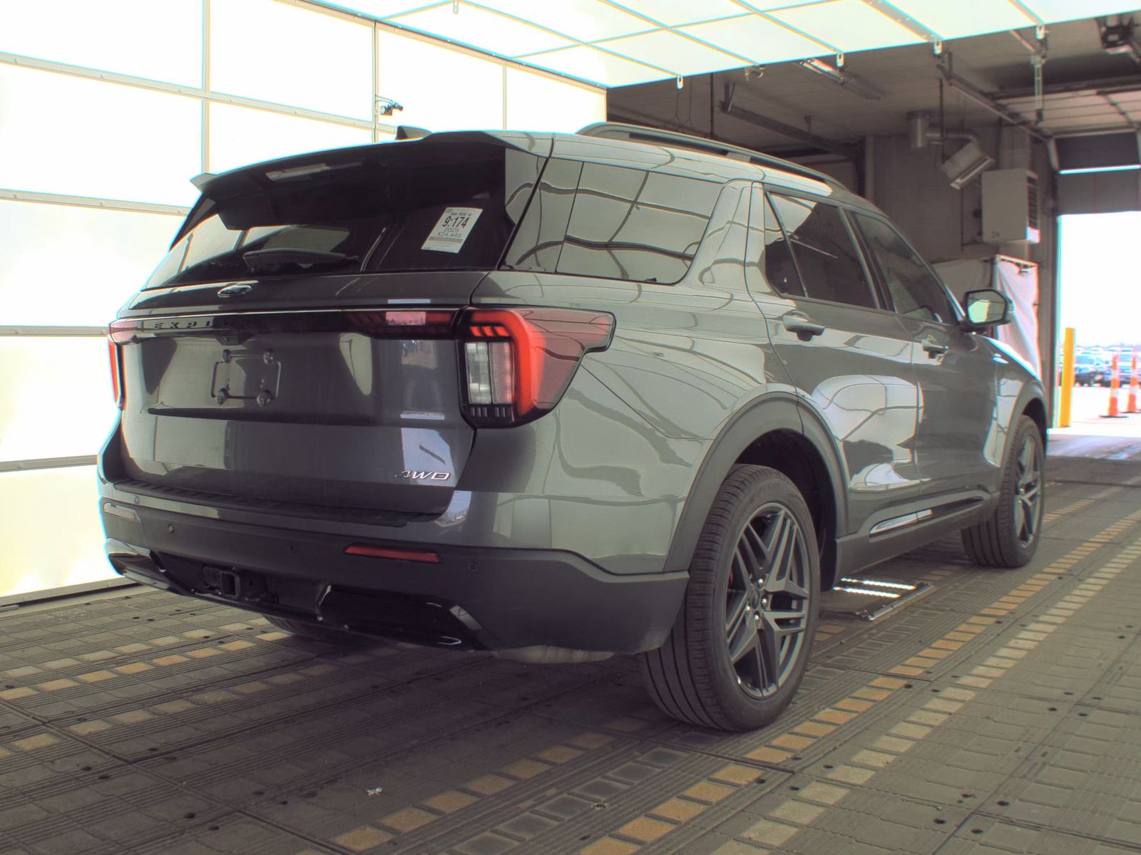 2025 Ford Explorer ST-Line AWD