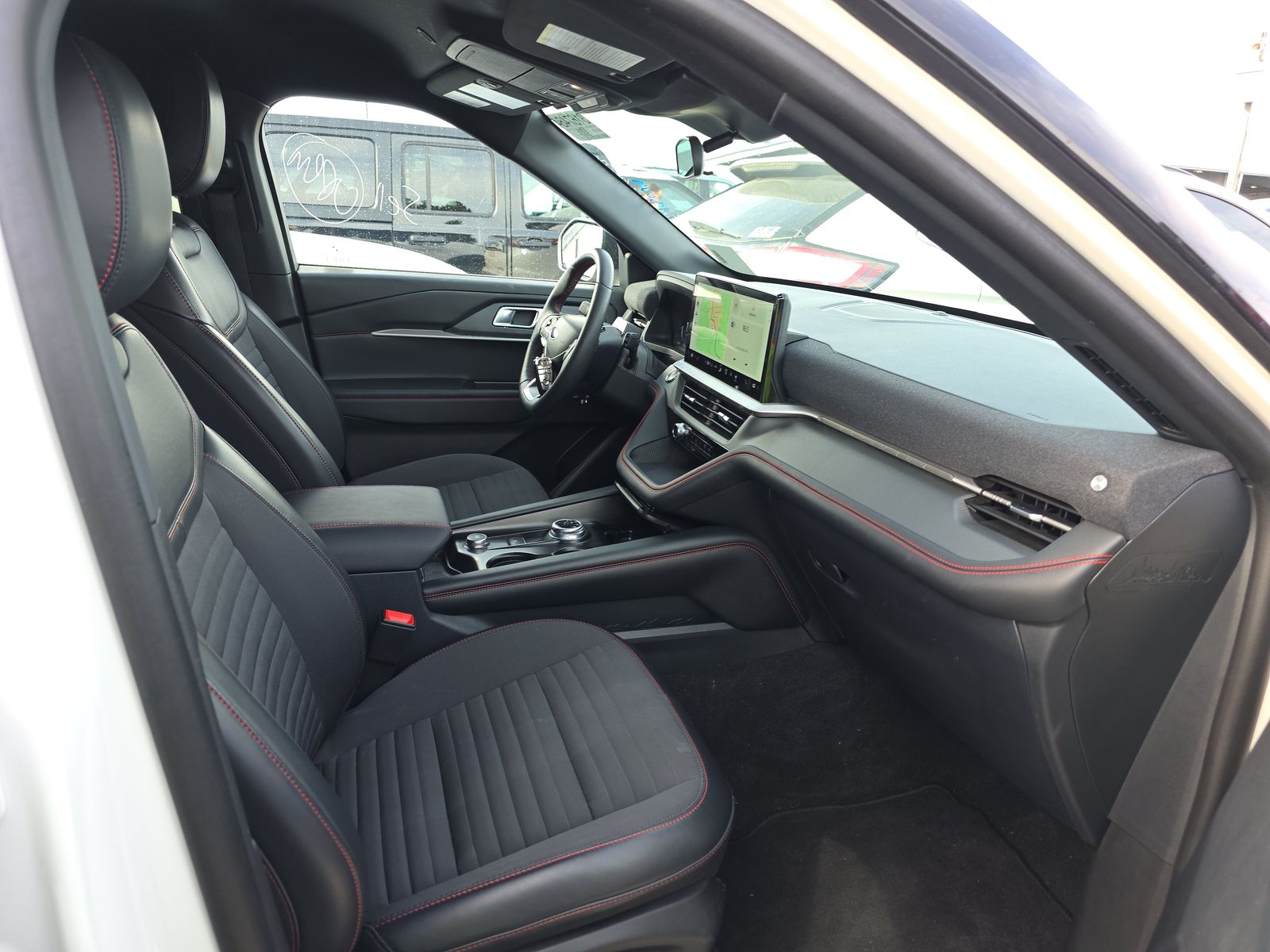 2025 Ford Explorer ST-Line AWD