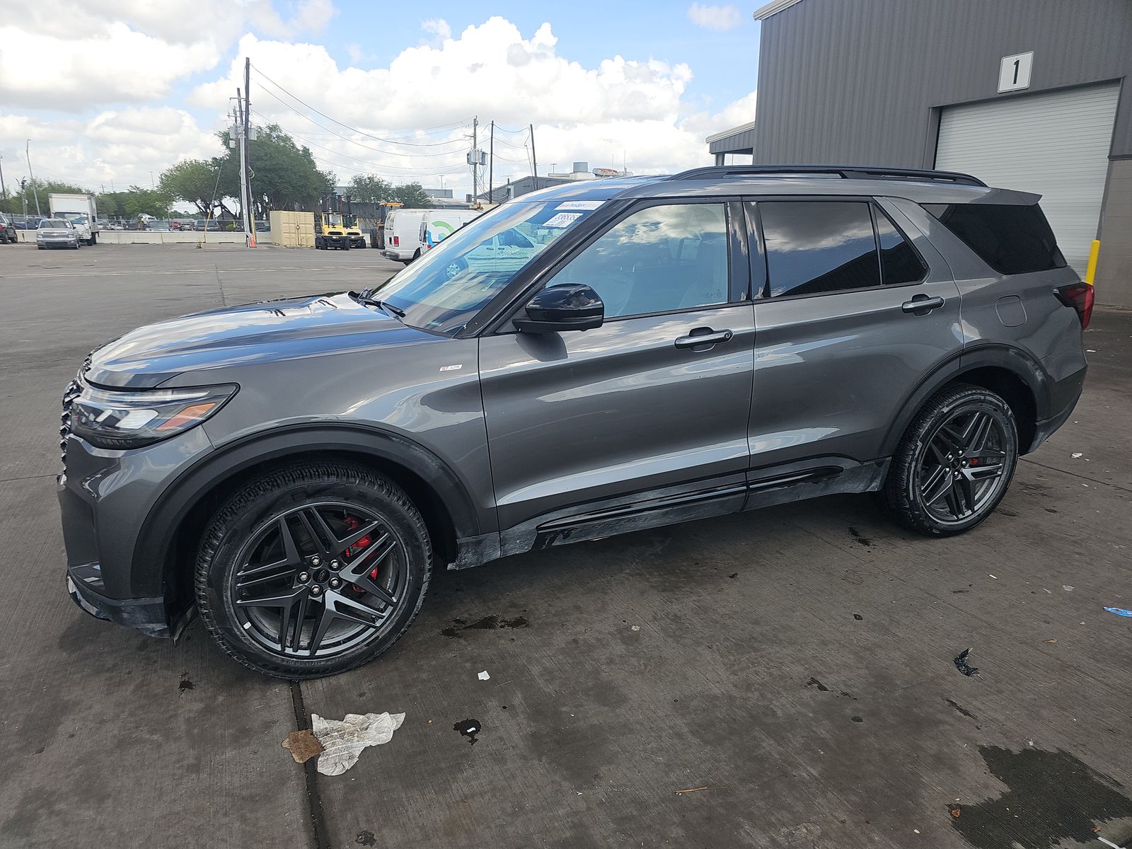 2025 Ford Explorer ST-Line AWD