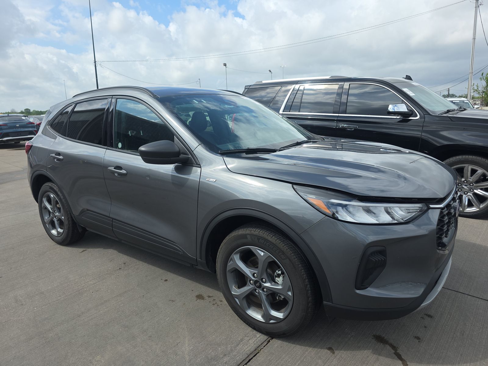 2025 Ford Escape ST-Line AWD