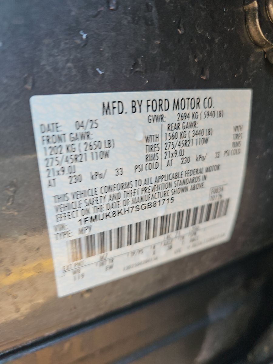 2025 Ford Explorer ST-Line AWD