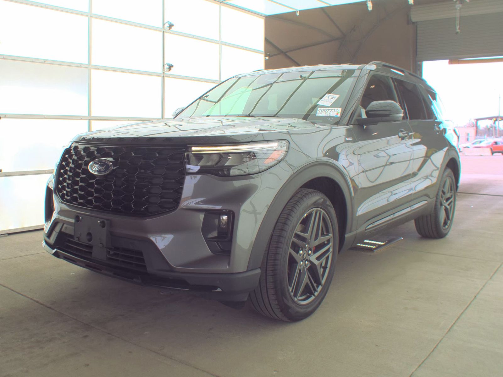 2025 Ford Explorer ST-Line AWD