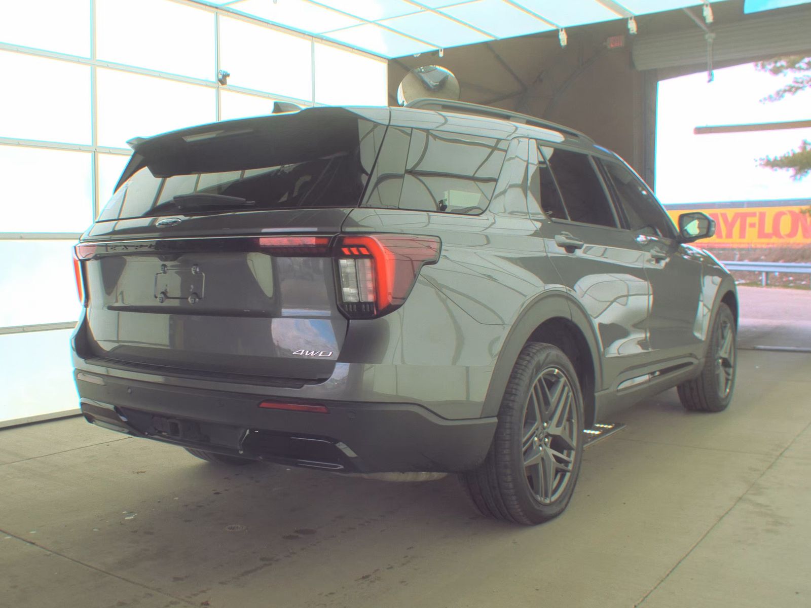 2025 Ford Explorer ST-Line AWD