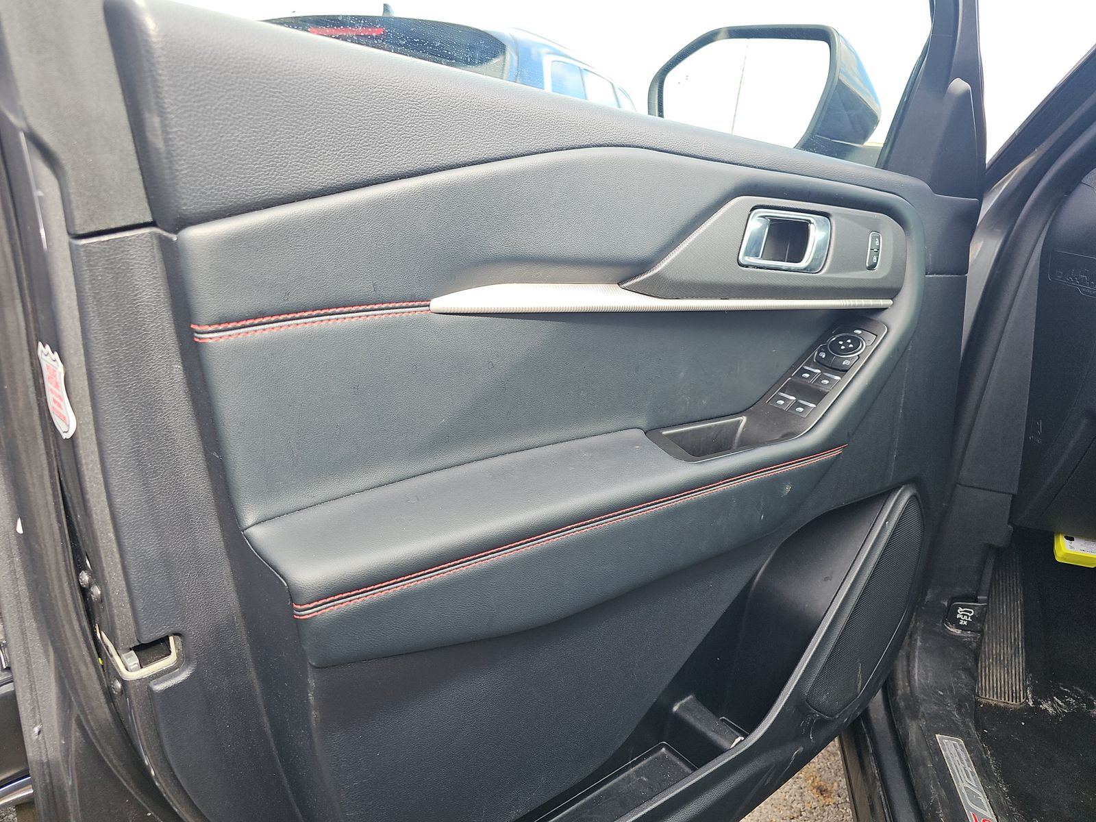 2025 Ford Explorer ST-Line AWD