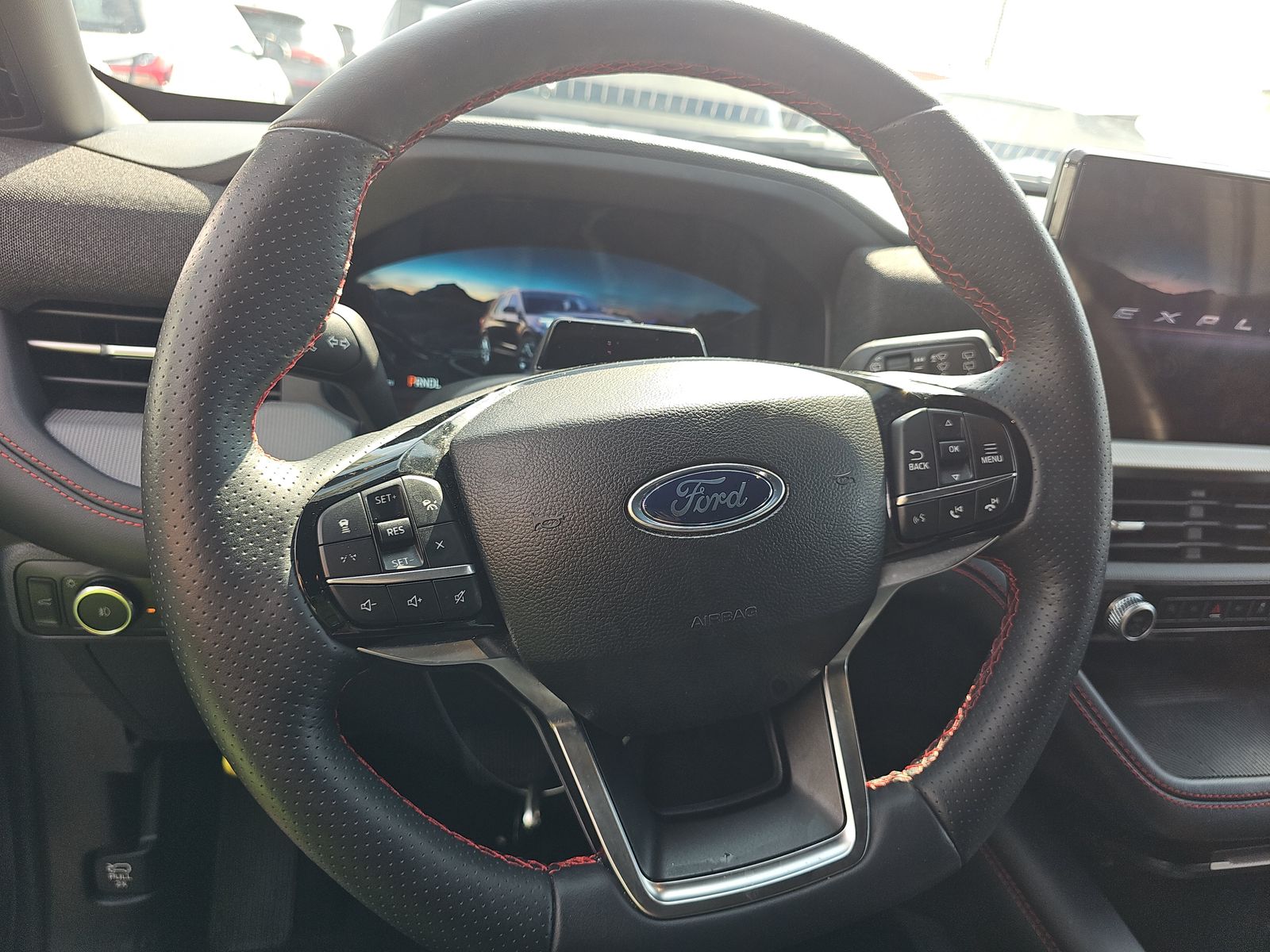 2025 Ford Explorer ST-Line AWD