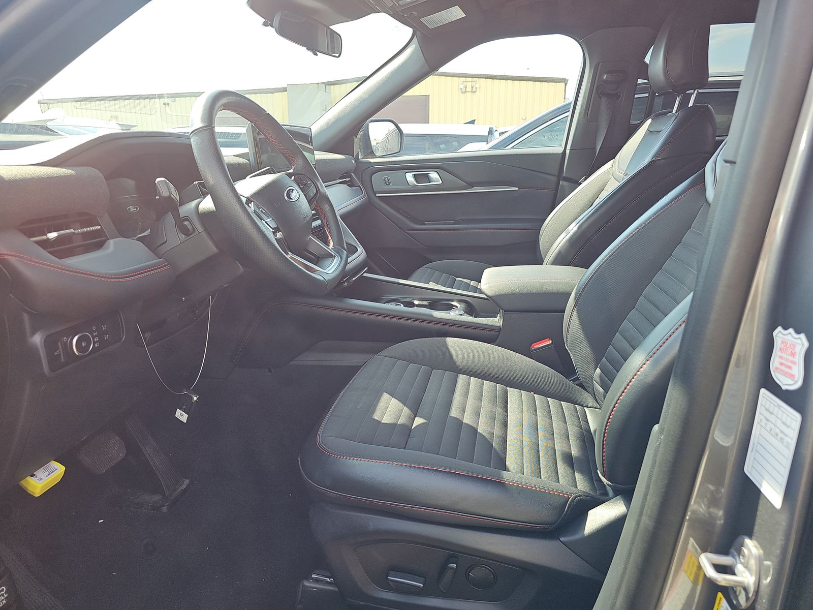 2025 Ford Explorer ST-Line AWD