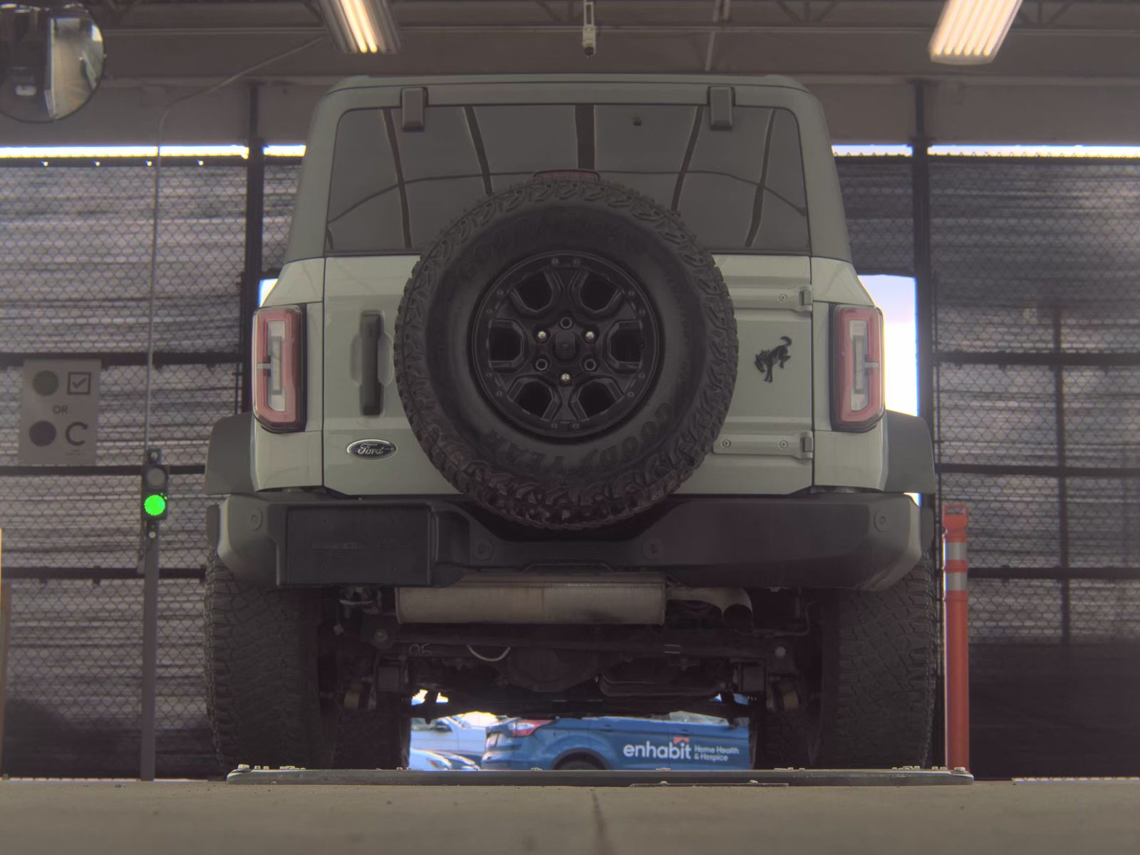 FORD BRONCO - 8