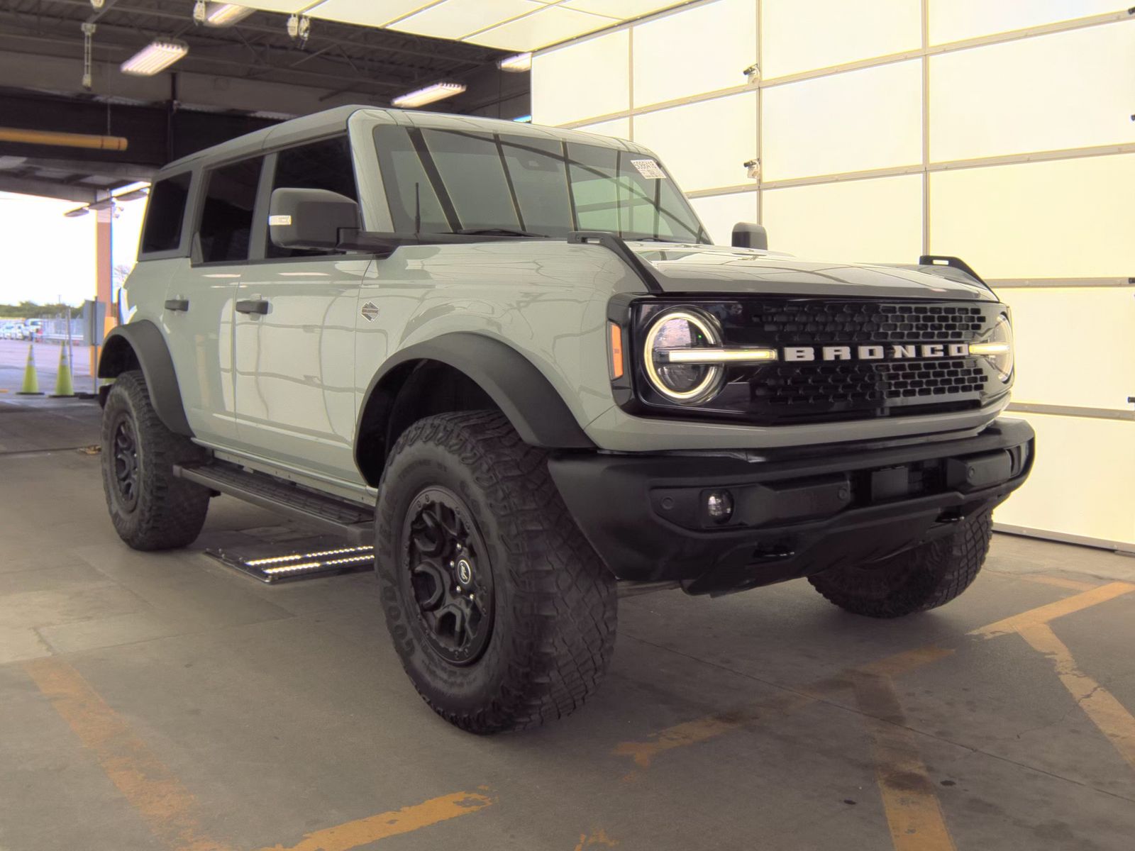 FORD BRONCO - 5