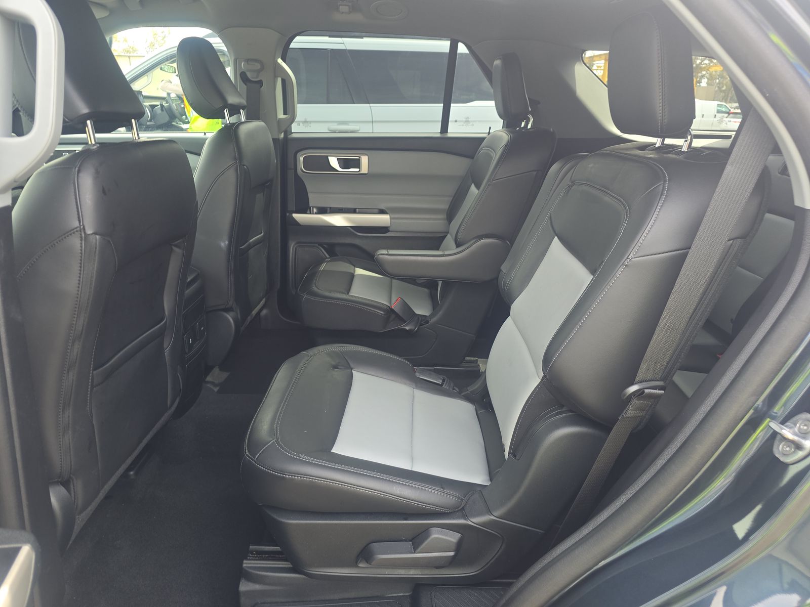 2022 Ford Explorer XLT AWD