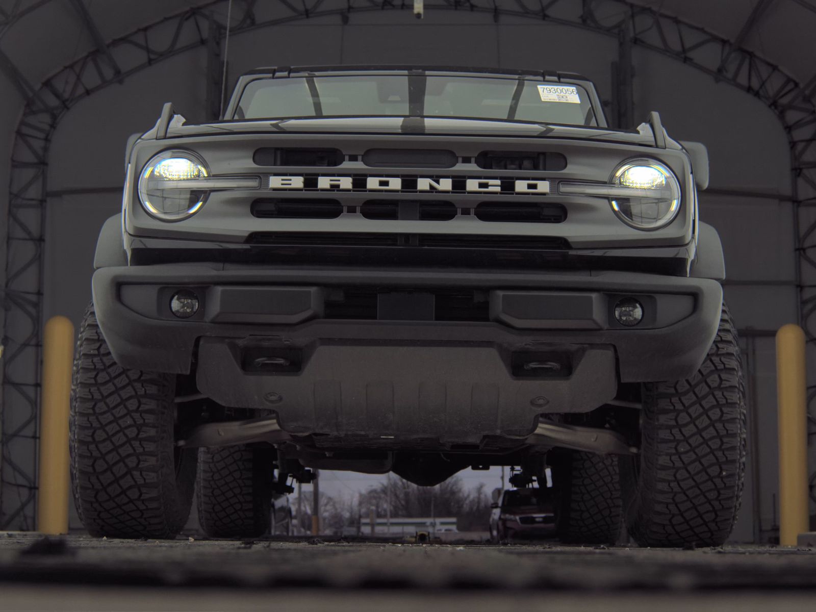 FORD BRONCO - 4