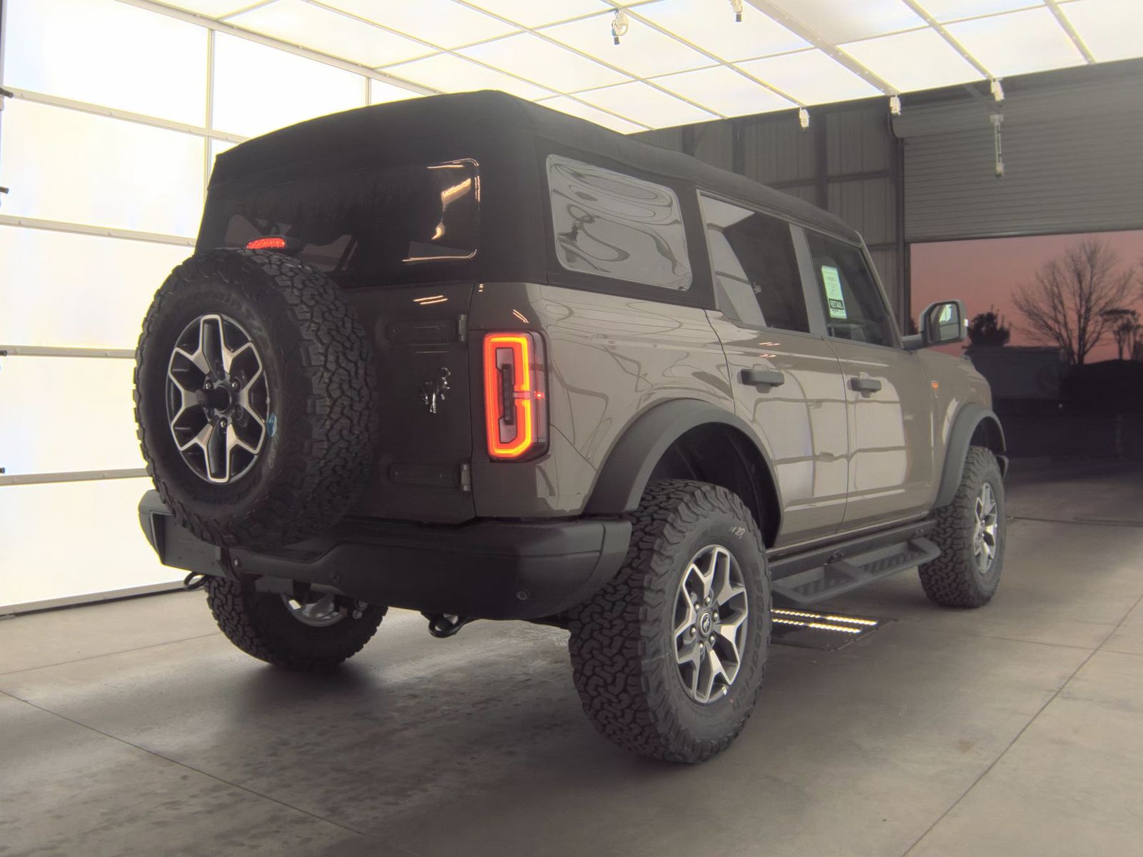 FORD BRONCO - 6