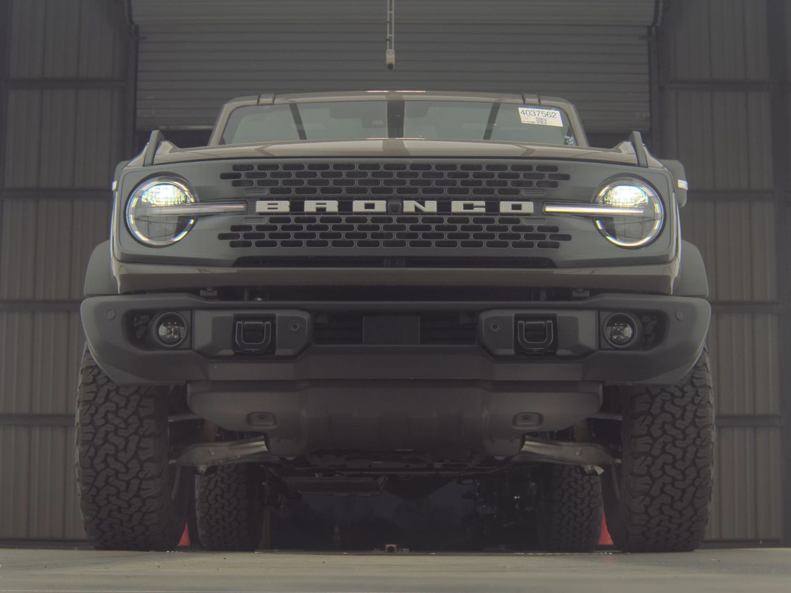 FORD BRONCO - 4