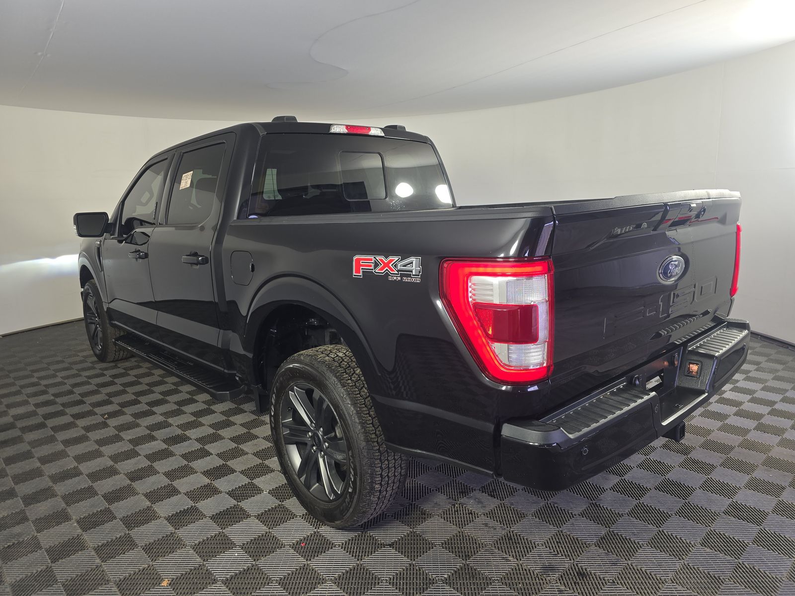 2023 Ford F-150 Lariat AWD