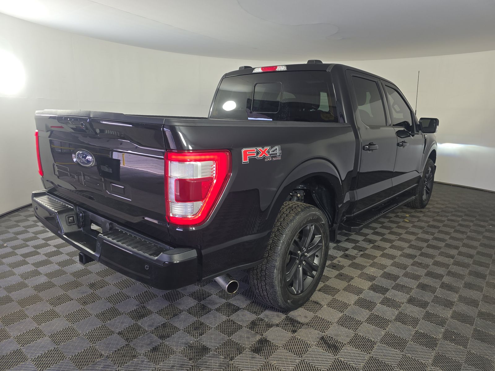 2023 Ford F-150 Lariat AWD