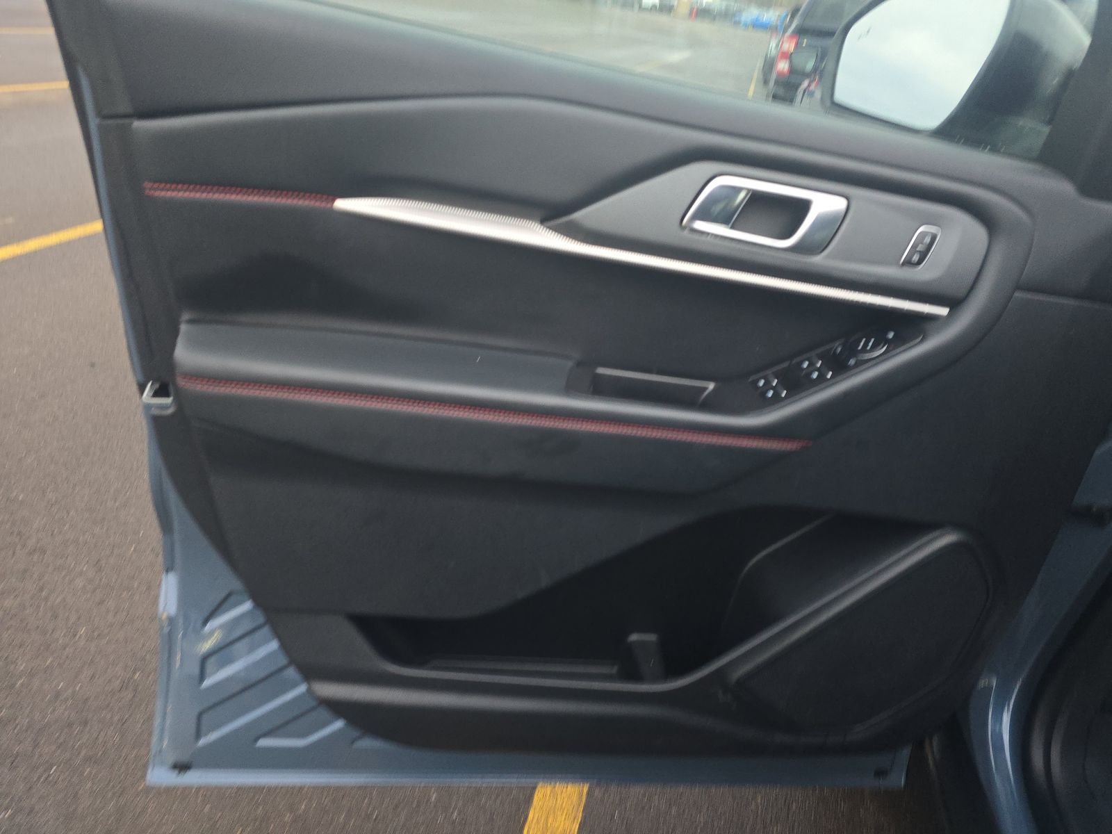 2025 Ford Explorer ST-Line AWD