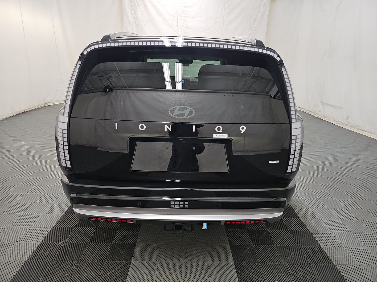 HYUNDAI PERF LTD - 6