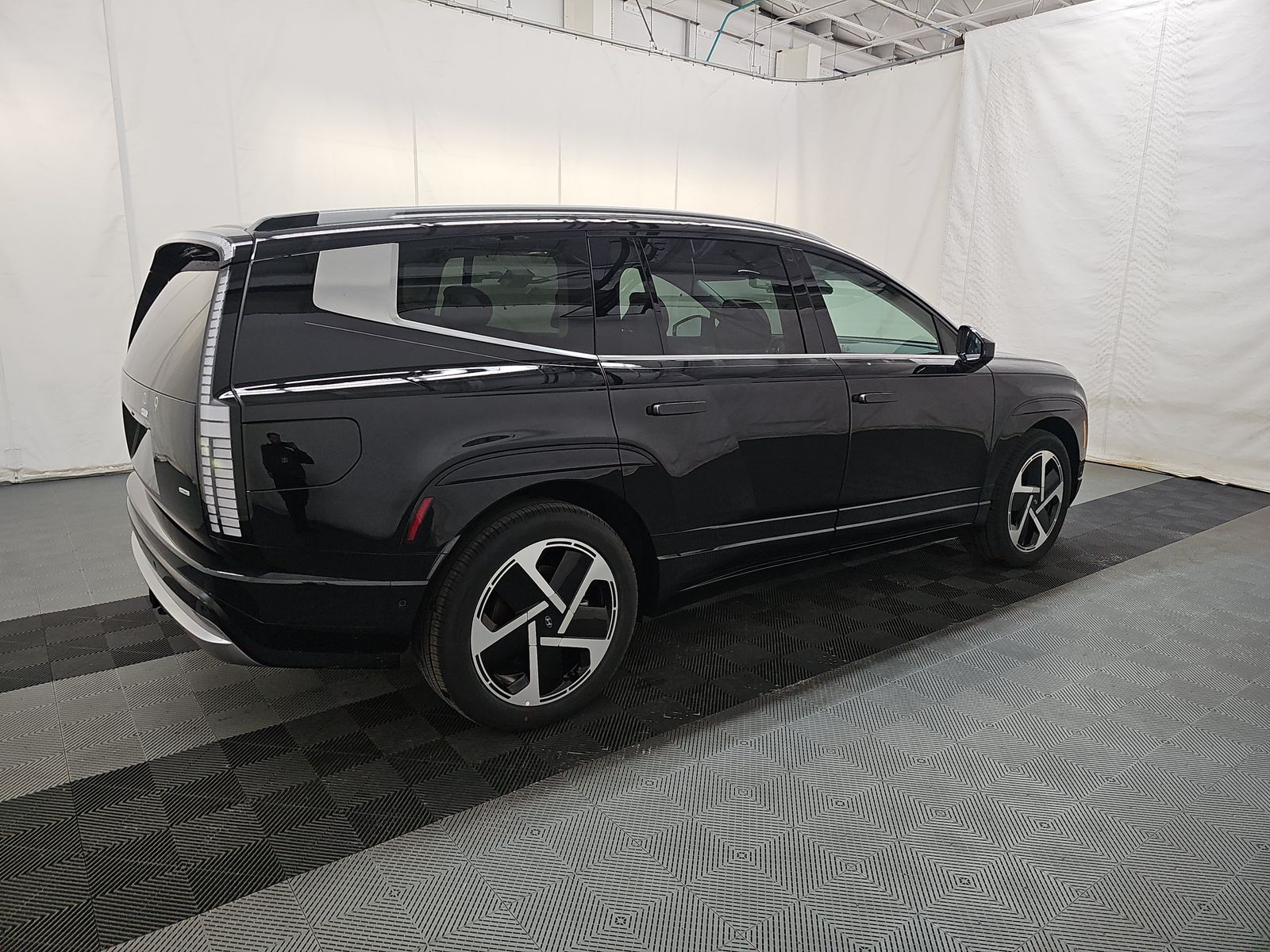 HYUNDAI PERF LTD - 5