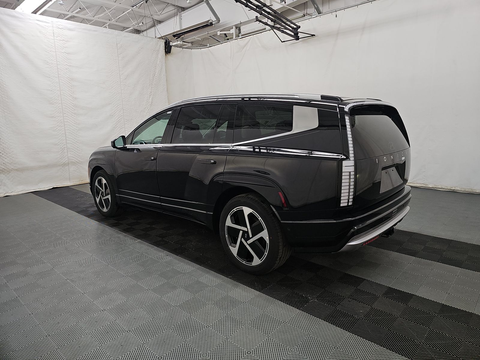 HYUNDAI PERF LTD - 7