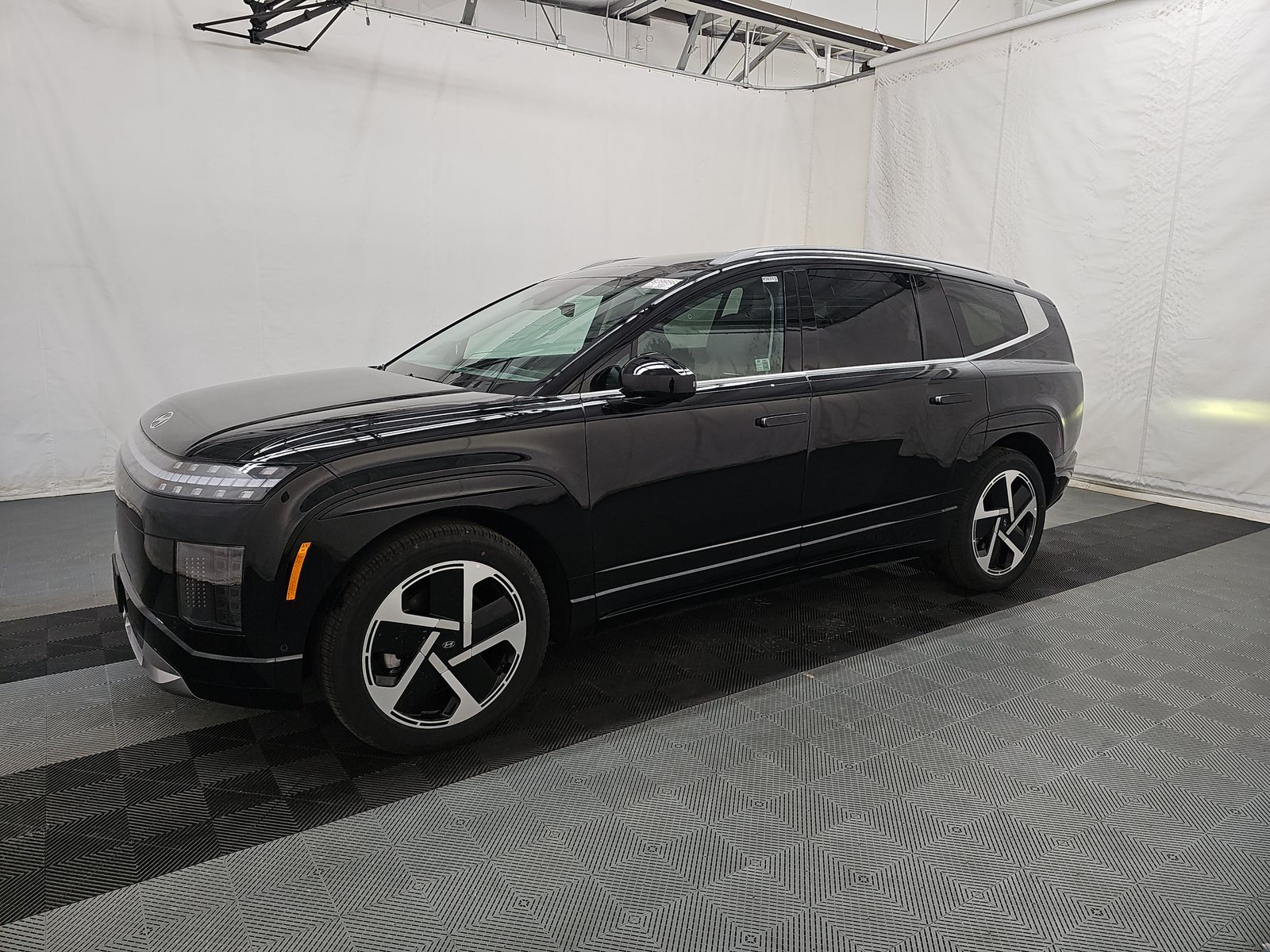 HYUNDAI PERF LTD - 1