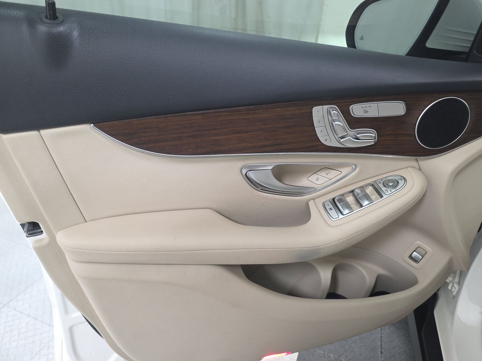 2021 Mercedes-Benz GLC GLC 300 AWD
