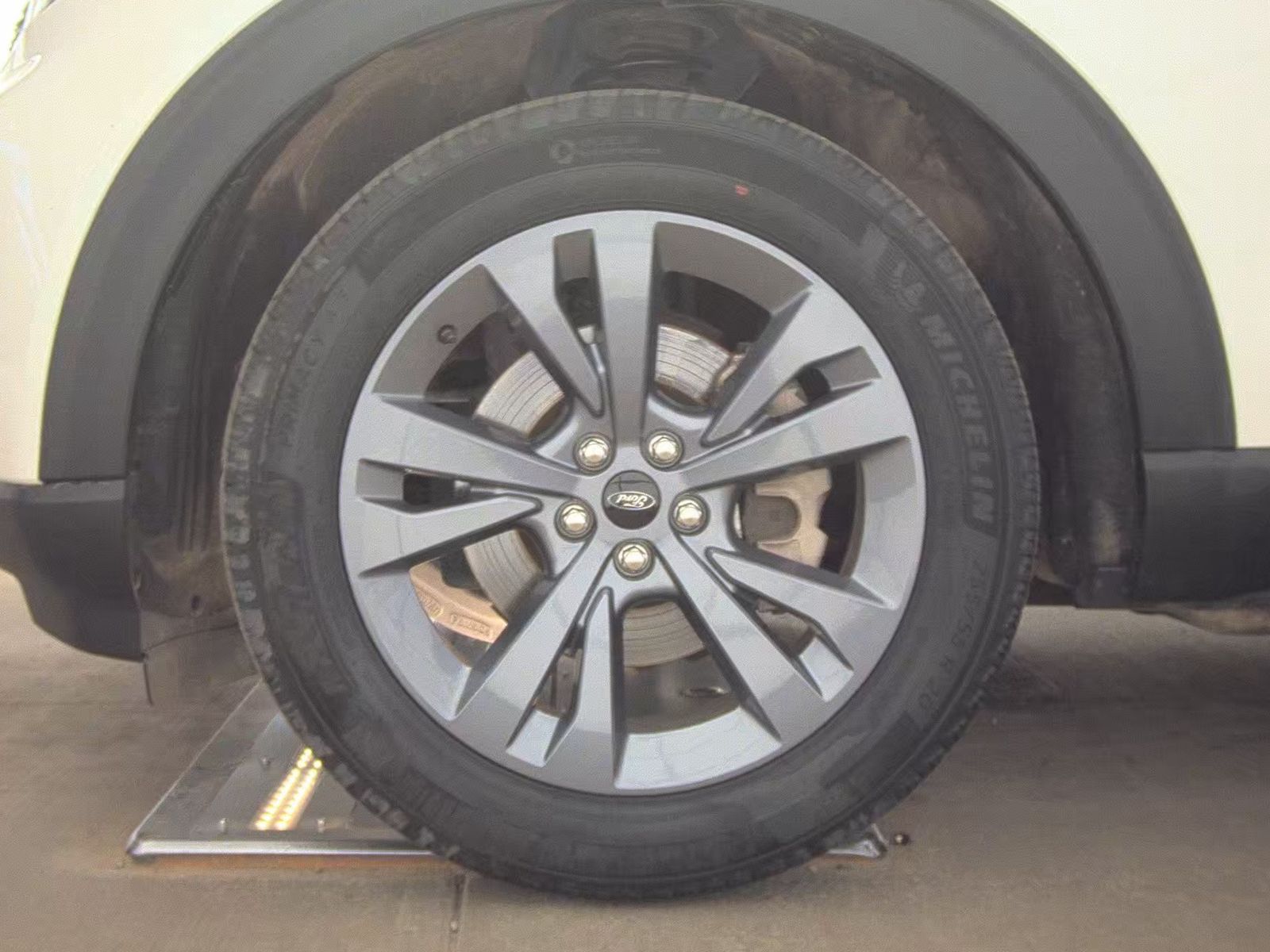 2022 Ford Explorer XLT AWD