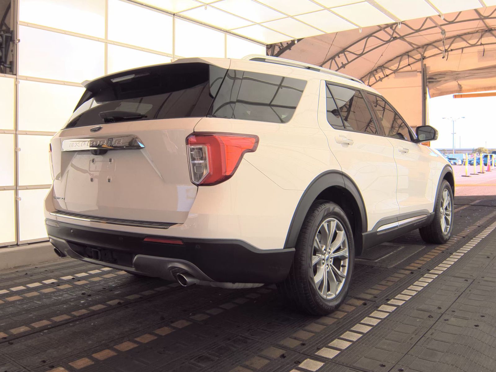 2023 Ford Explorer Limited FWD