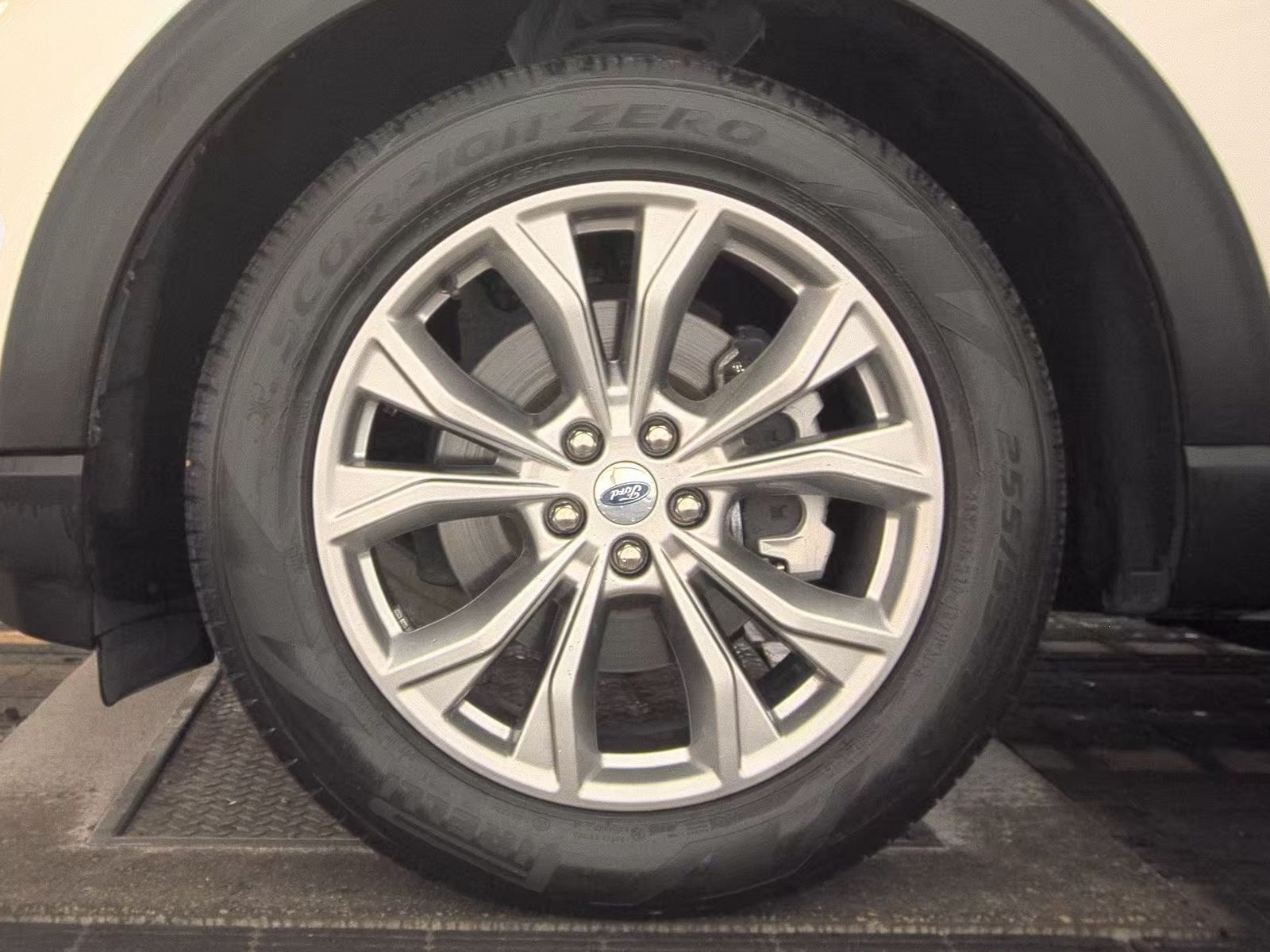 2023 Ford Explorer Limited FWD