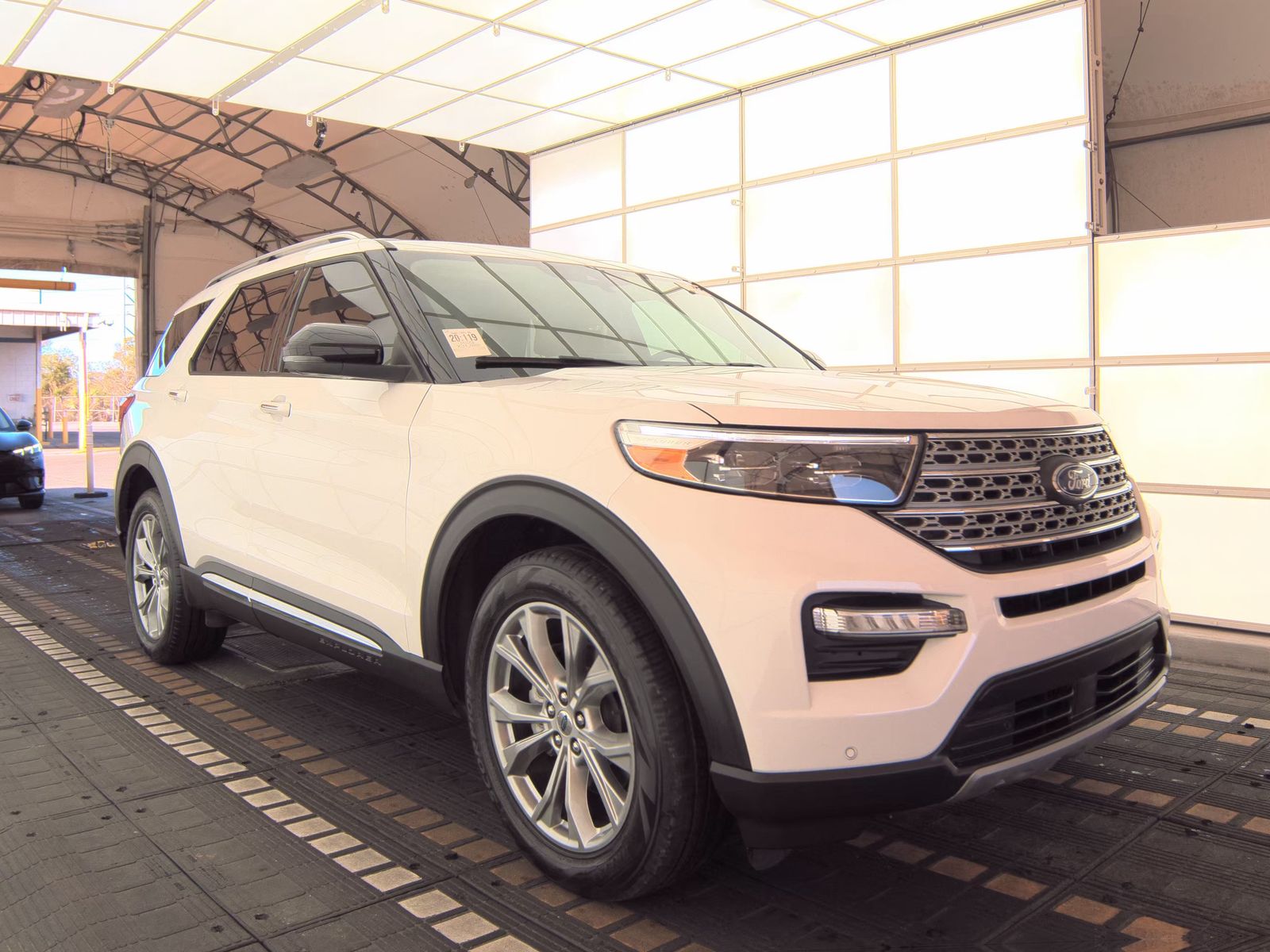 2023 Ford Explorer Limited FWD
