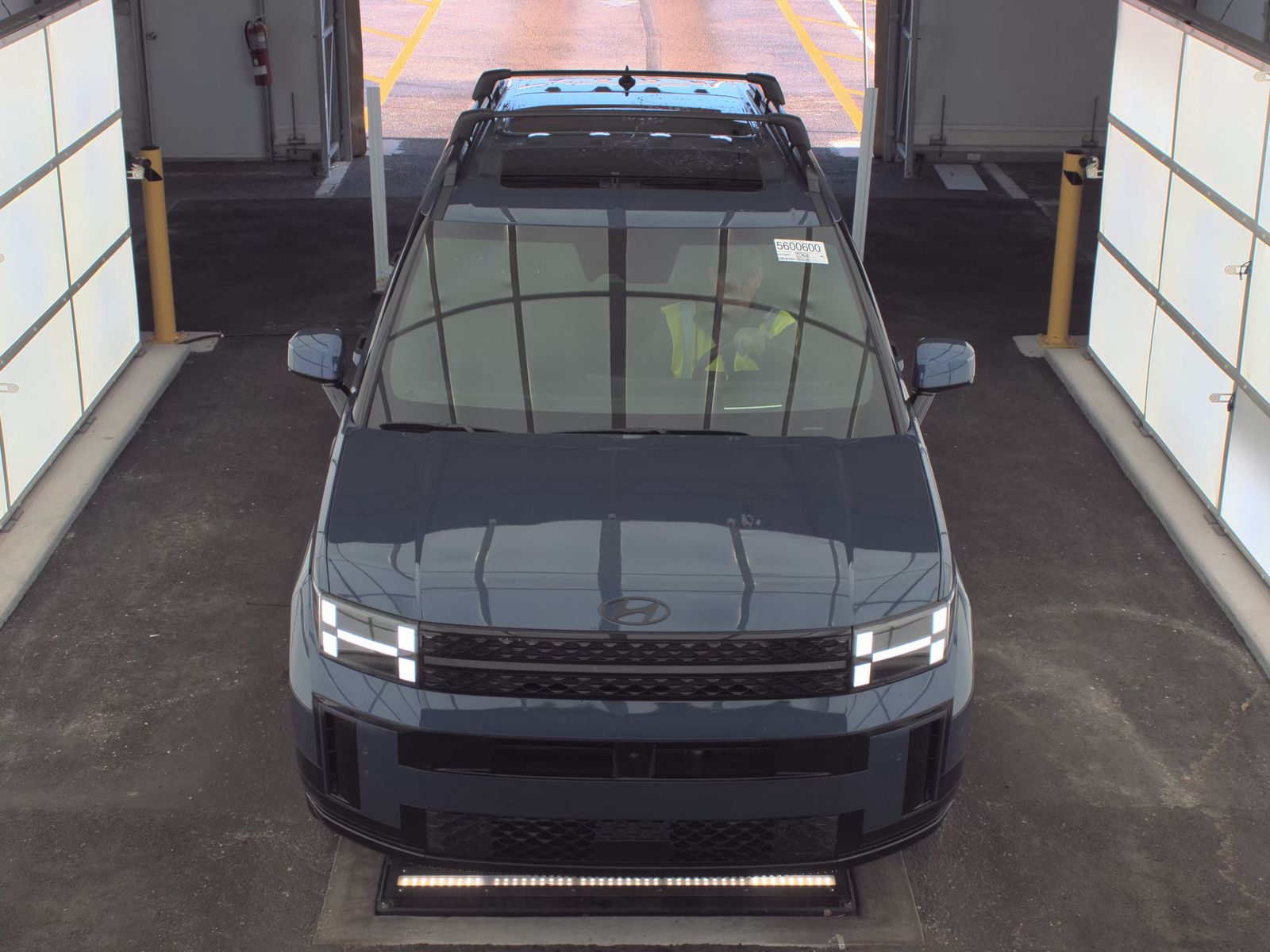 HYUNDAI CALLIGRAPH - 3