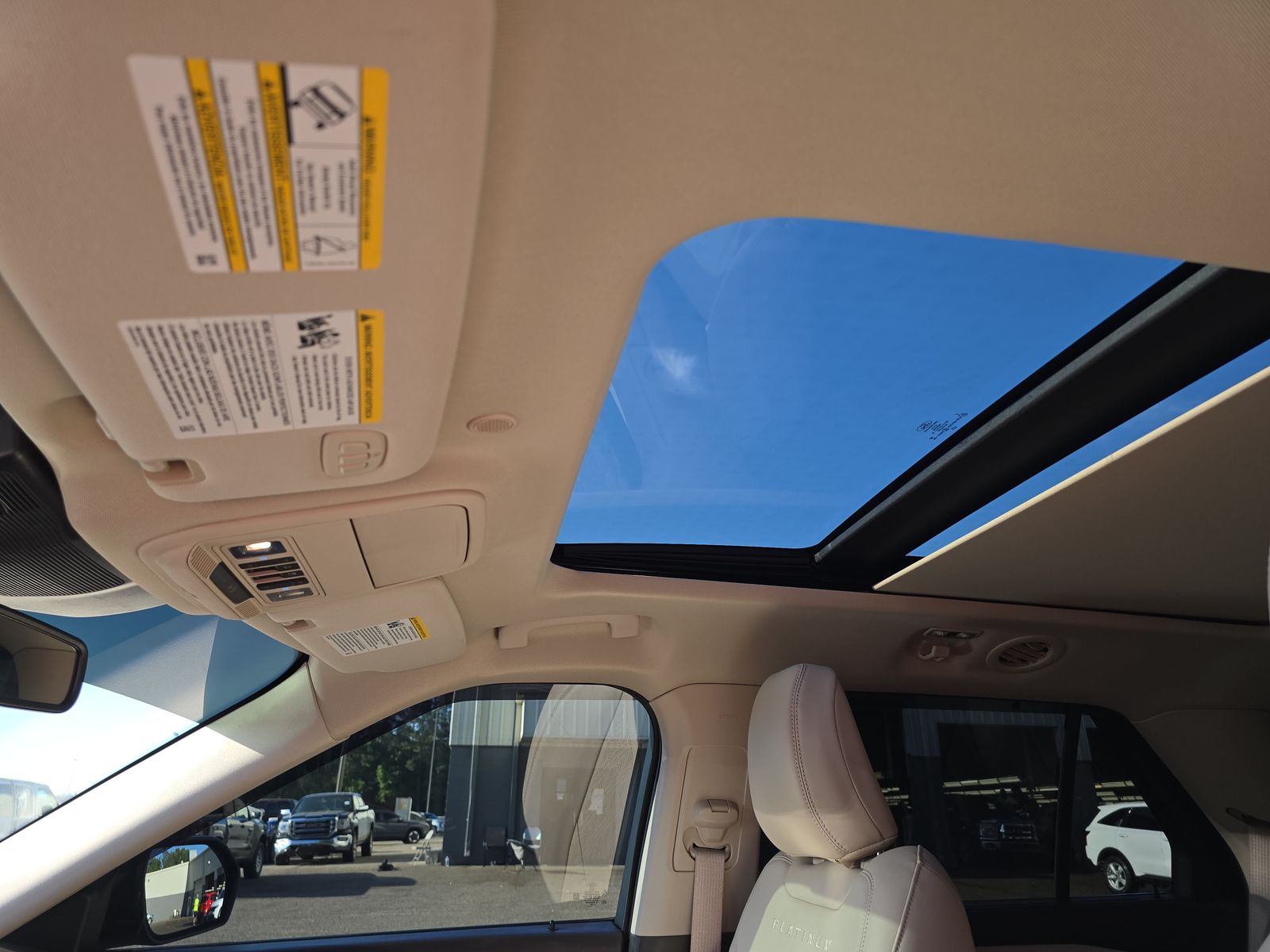 2023 Ford Explorer Platinum AWD