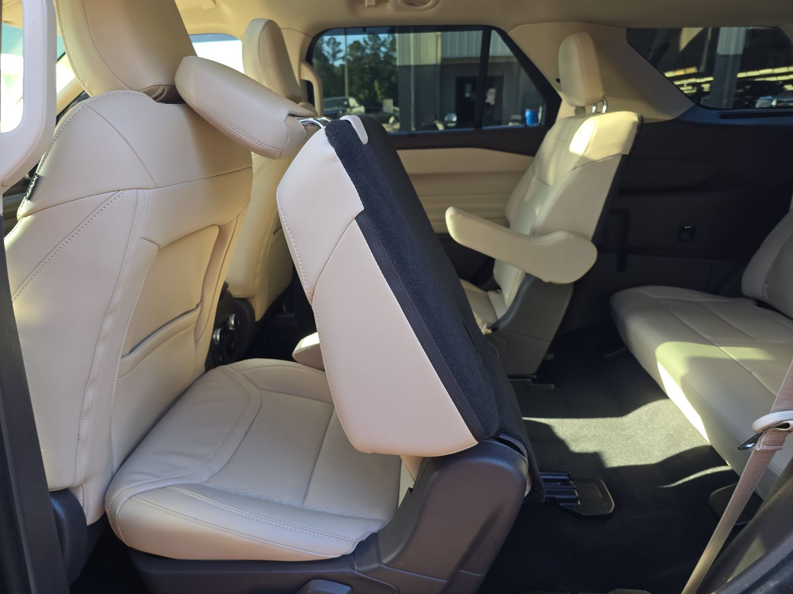 2023 Ford Explorer Platinum AWD