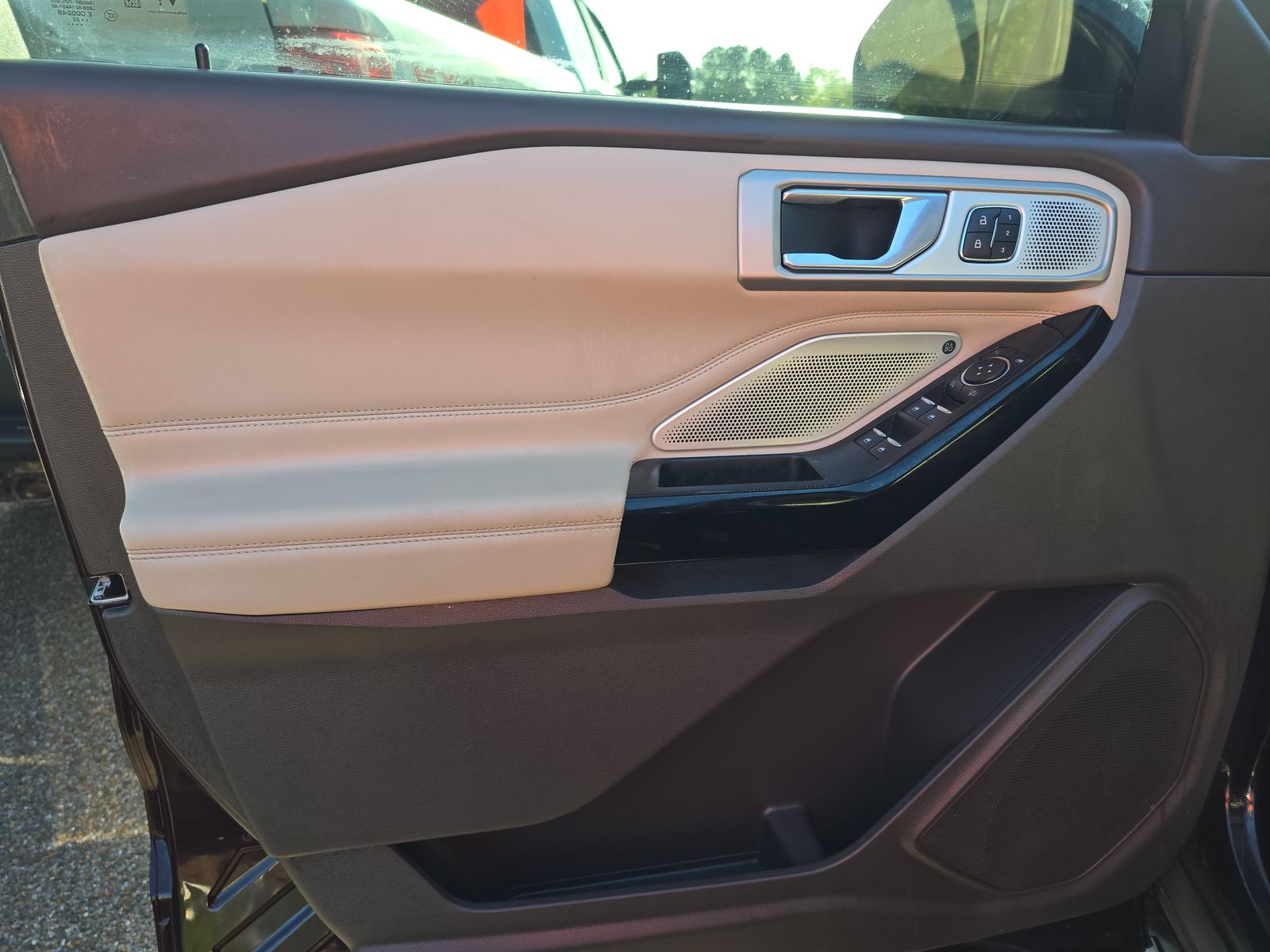 2023 Ford Explorer Platinum AWD